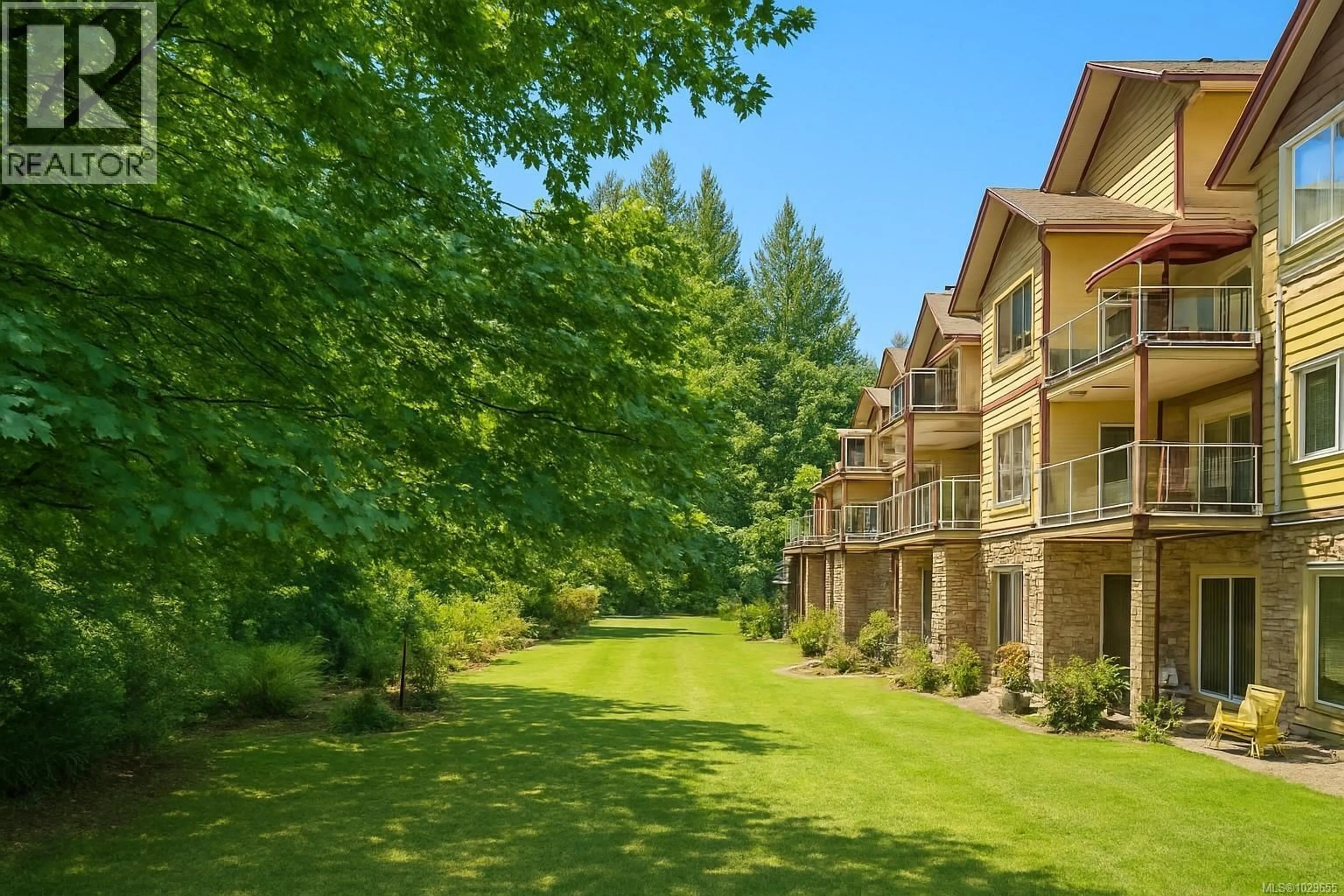 Patio, water/lake/river/ocean view for 309 - 1244 4TH AVENUE, Ladysmith British Columbia V9G0A6