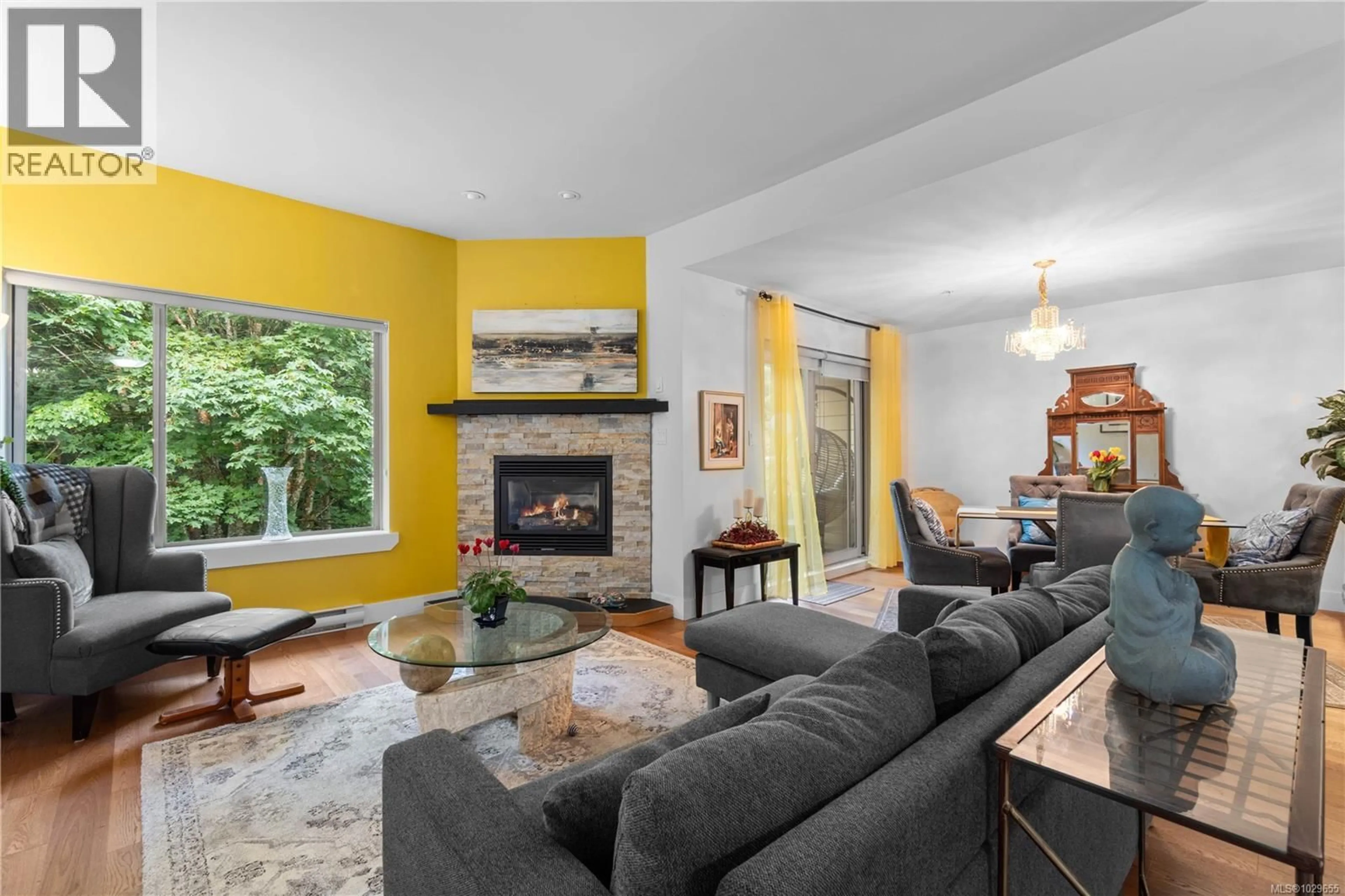 Living room with furniture, unknown for 309 - 1244 4TH AVENUE, Ladysmith British Columbia V9G0A6