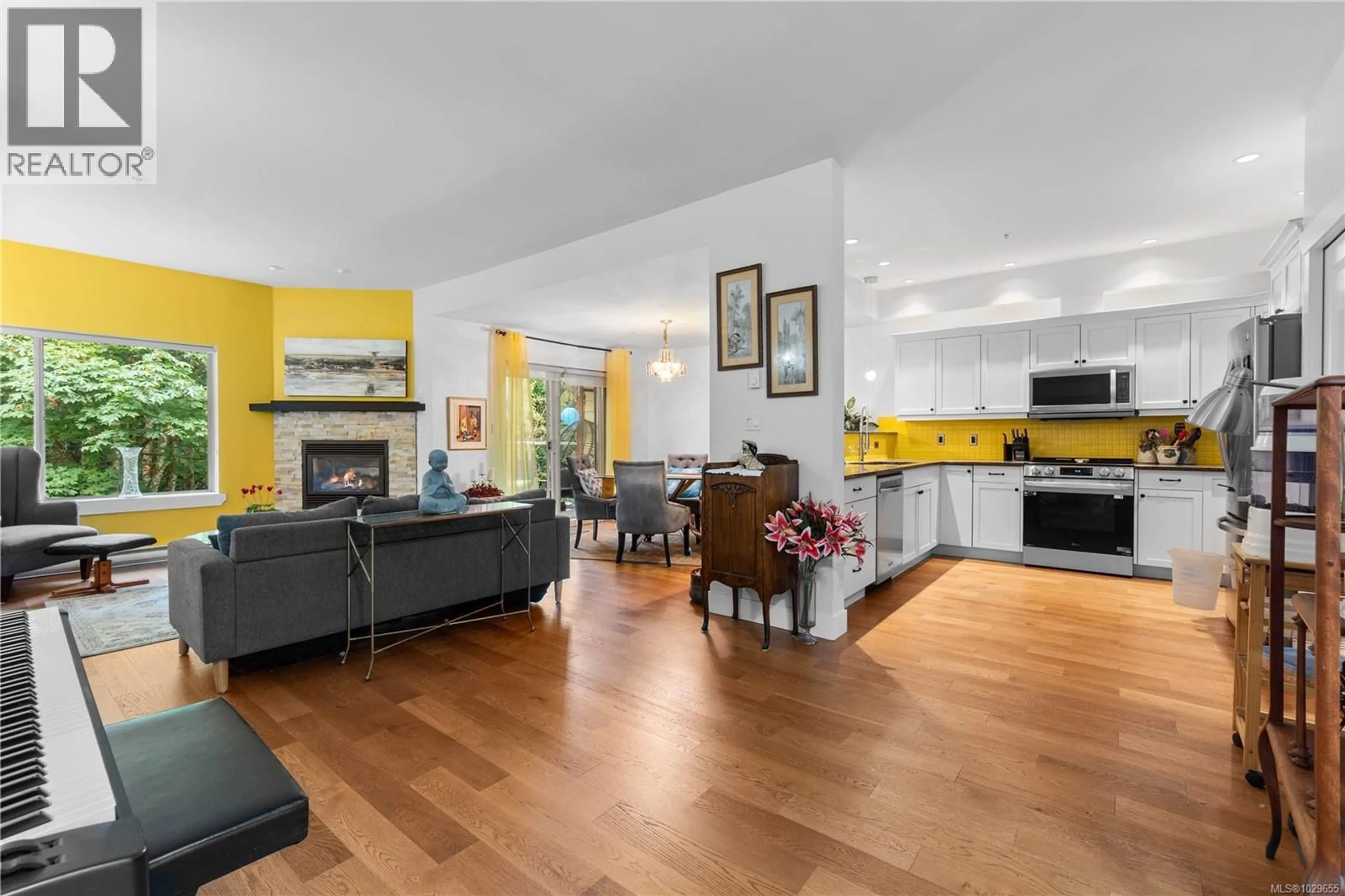 Open concept kitchen, unknown for 309 - 1244 4TH AVENUE, Ladysmith British Columbia V9G0A6