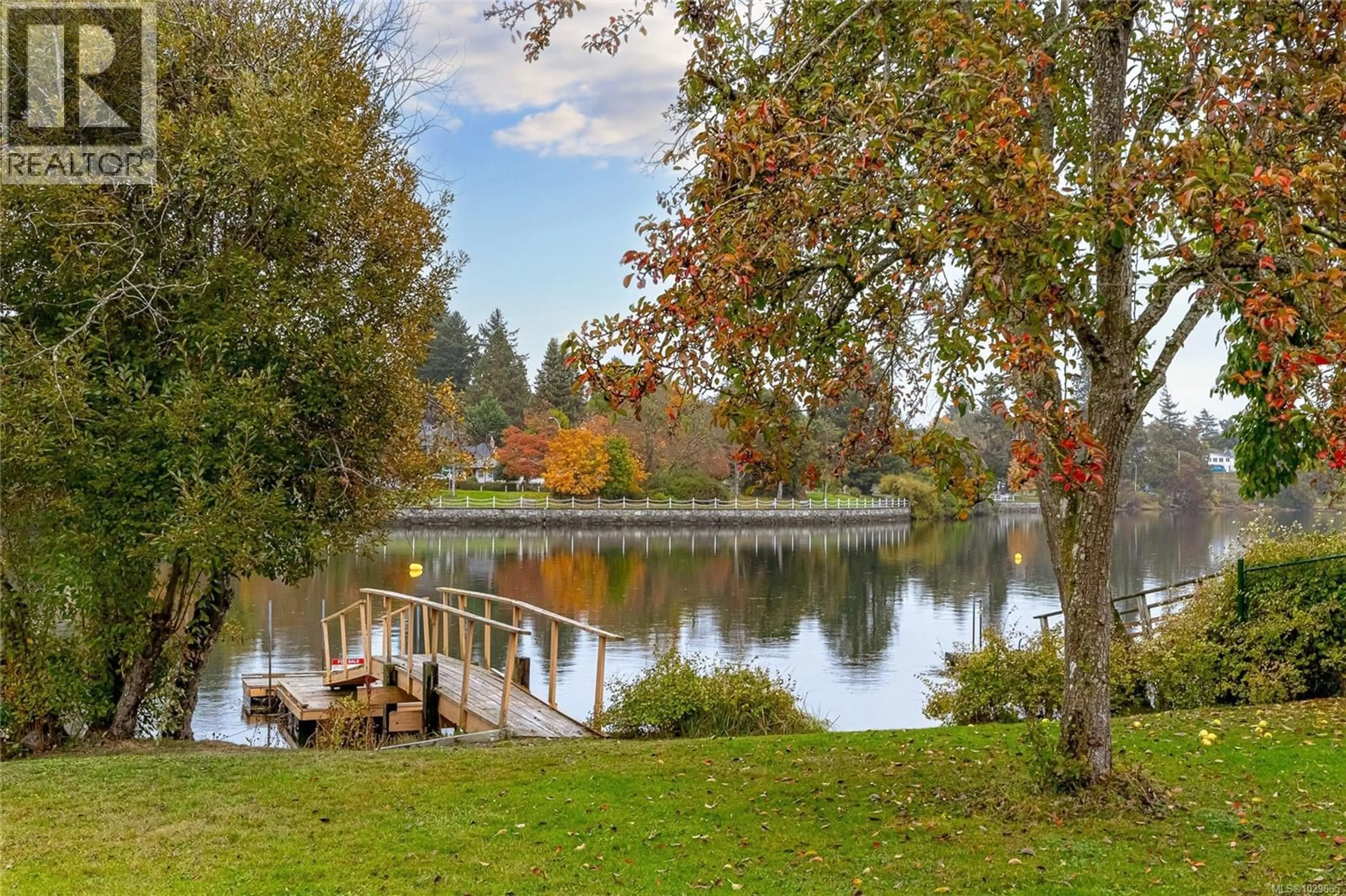 Patio, water/lake/river/ocean view for 1178 RHODA LANE, Esquimalt British Columbia V9A4H2