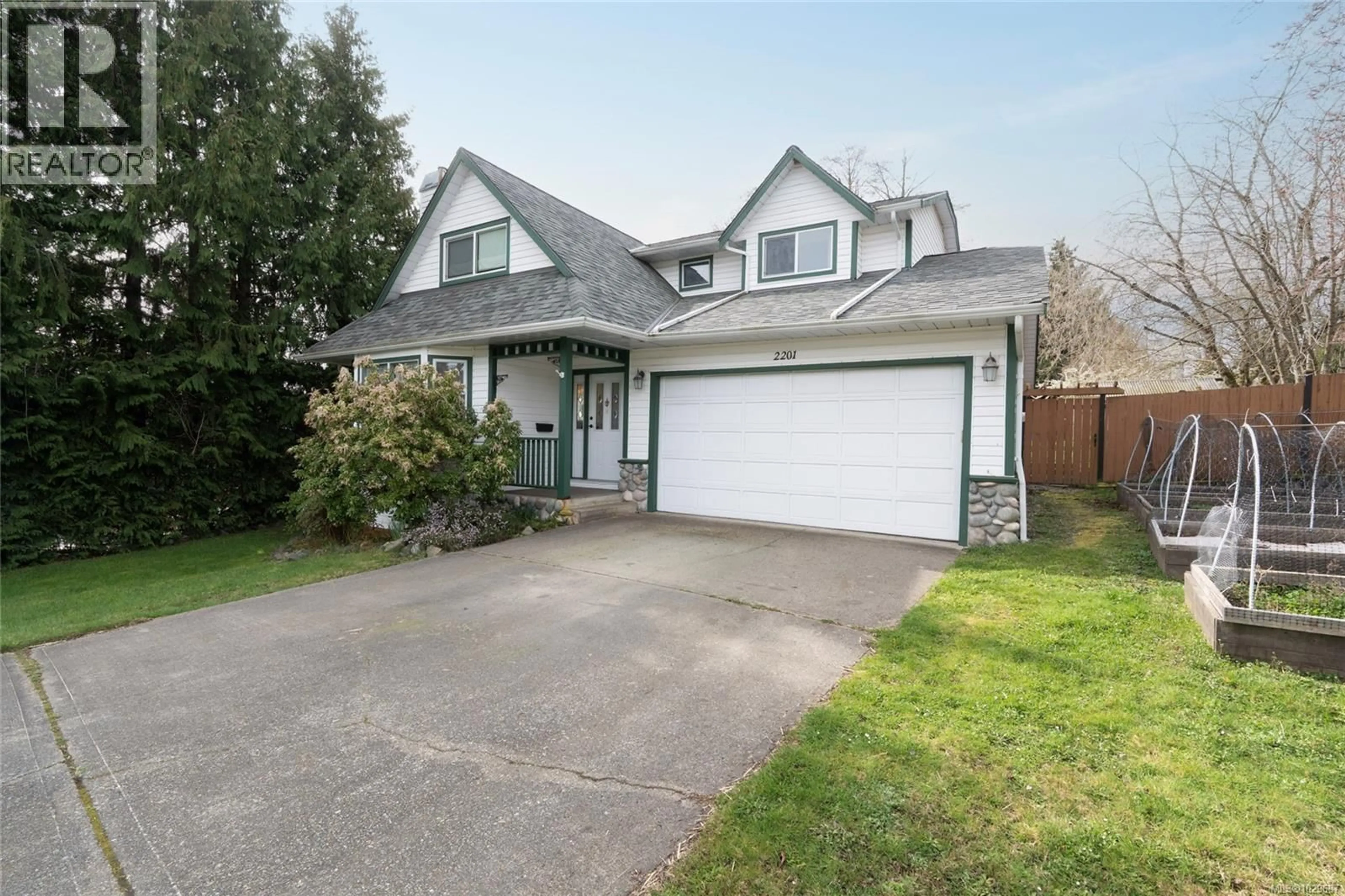 Home with vinyl exterior material, street for 2201 TARA PLACE, Sooke British Columbia V9Z0H6