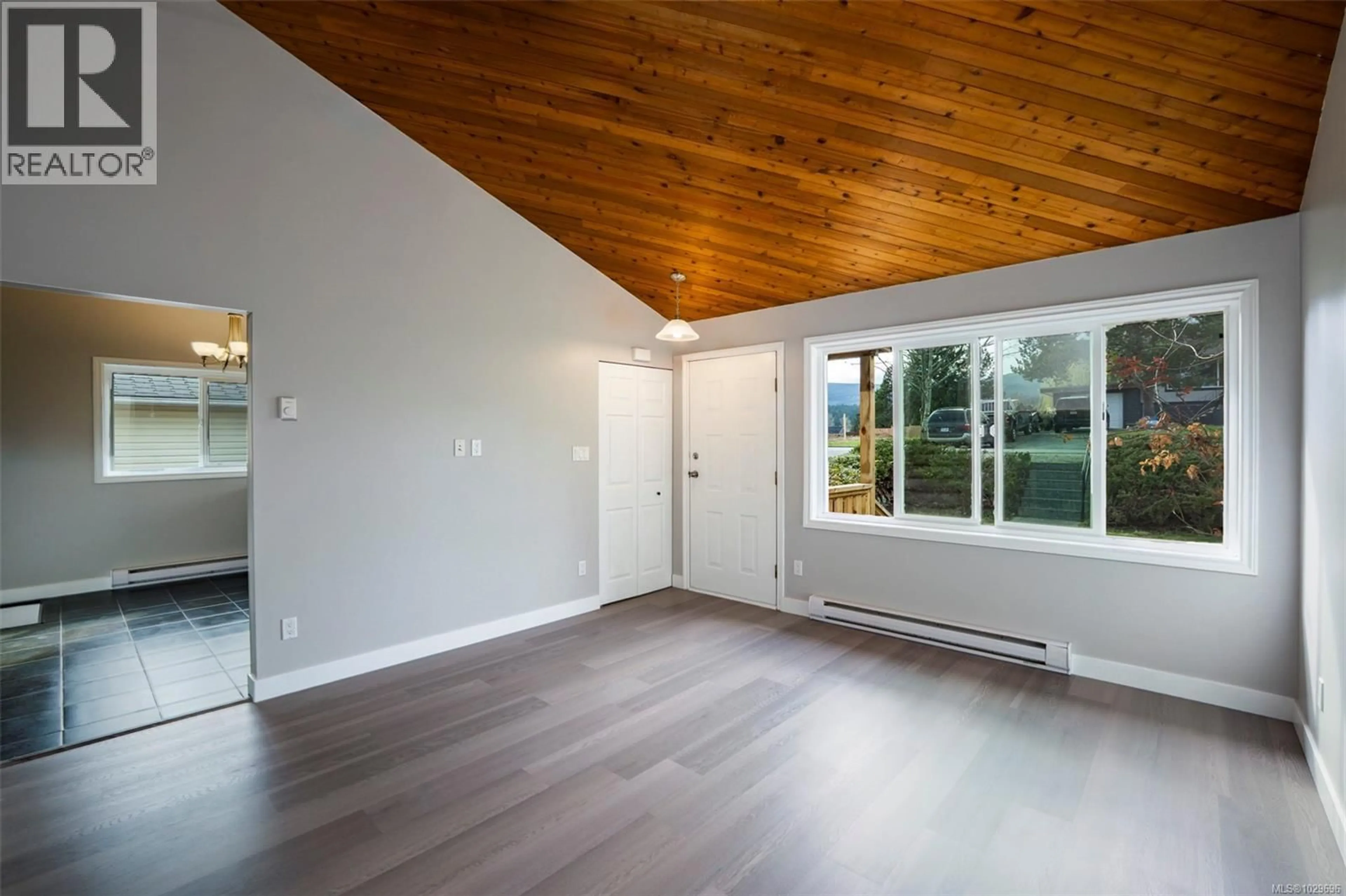 A pic of a room for 650 HAMILTON AVENUE, Nanaimo British Columbia V9R4G4