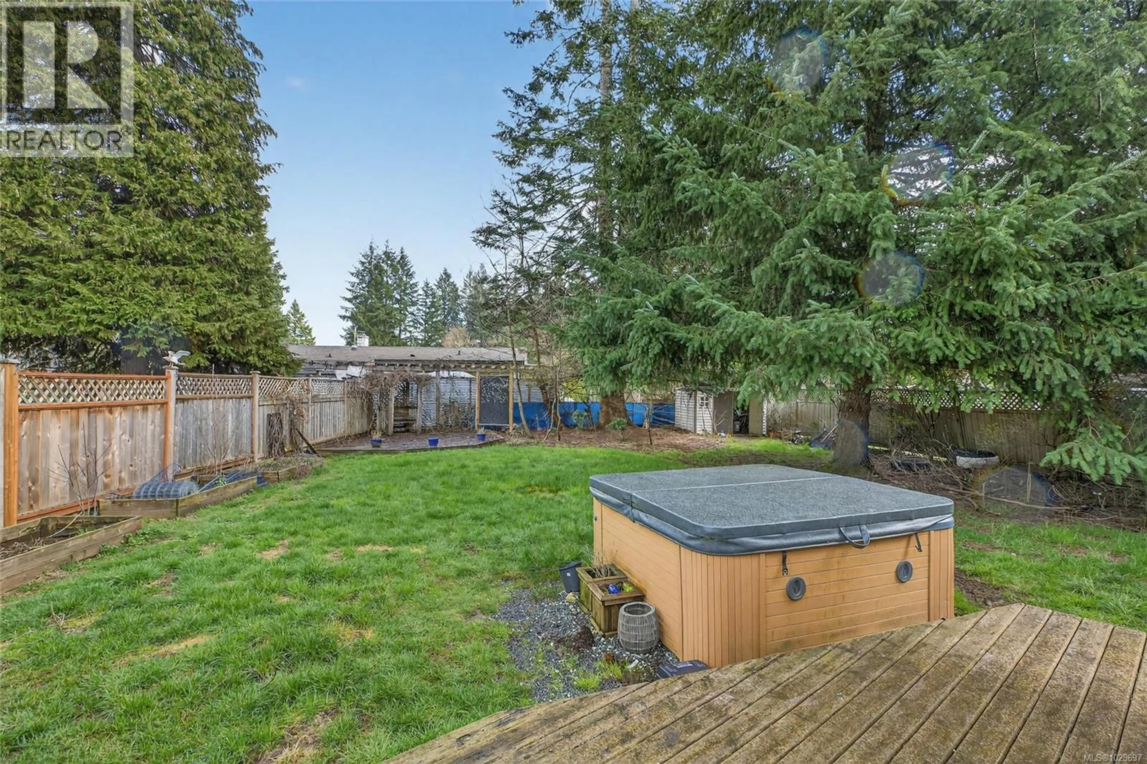 Patio, water/lake/river/ocean view for 30 ROD & GUN ROAD, Courtenay British Columbia V9N3M9
