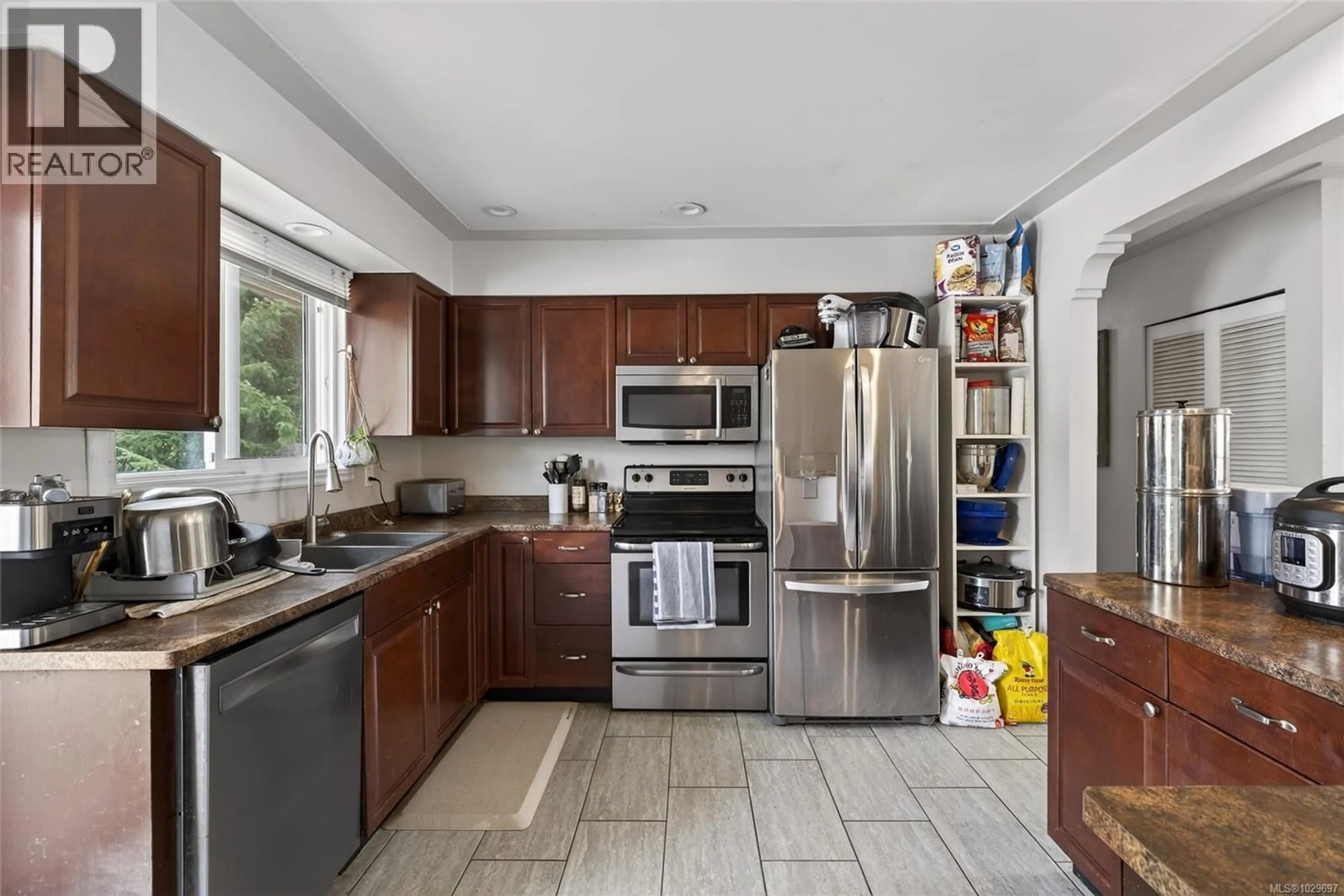 Unknown for 30 ROD & GUN ROAD, Courtenay British Columbia V9N3M9