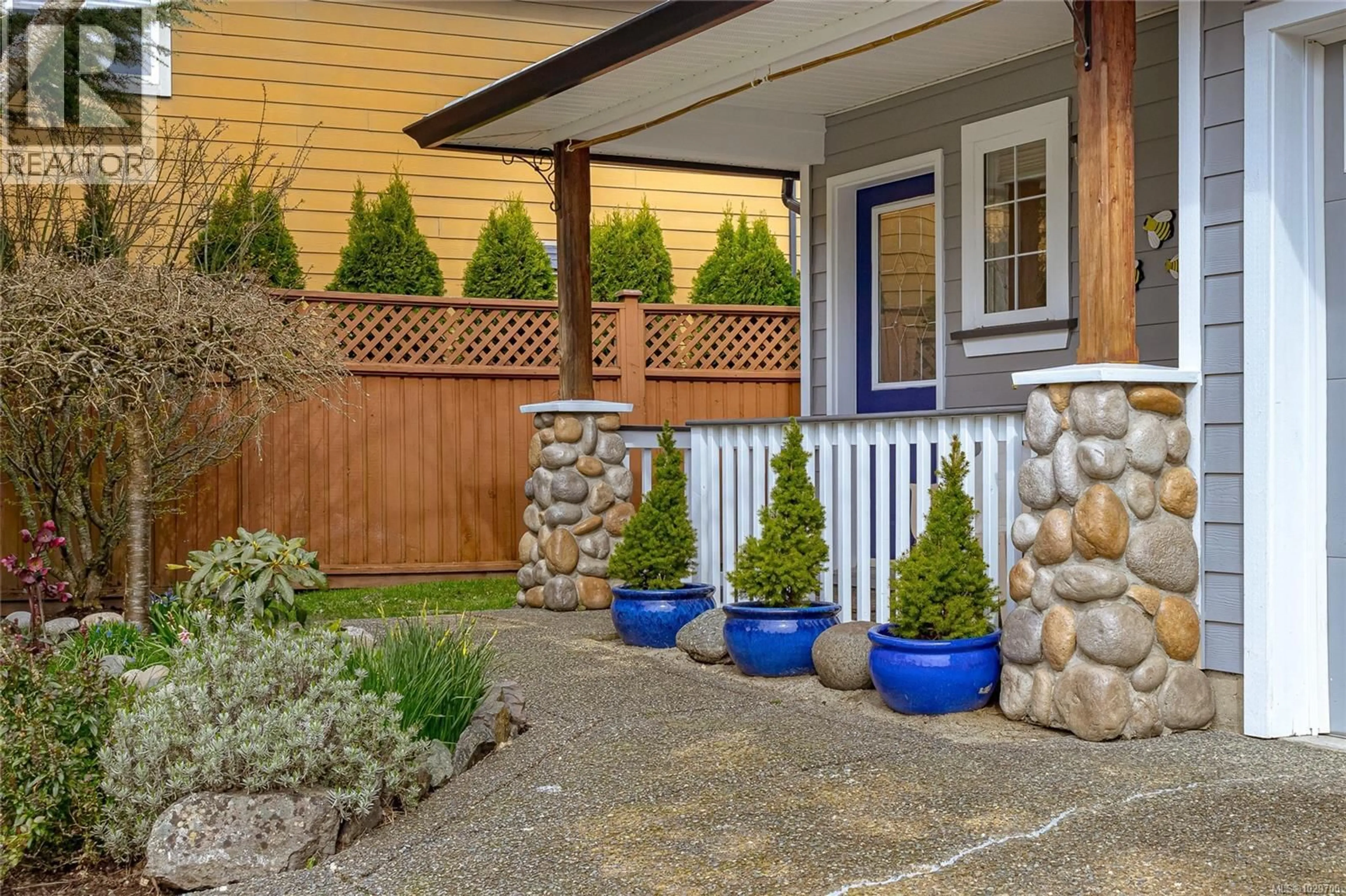 Patio, street for 619 PARKWAY PLACE, Colwood British Columbia V9C4K8
