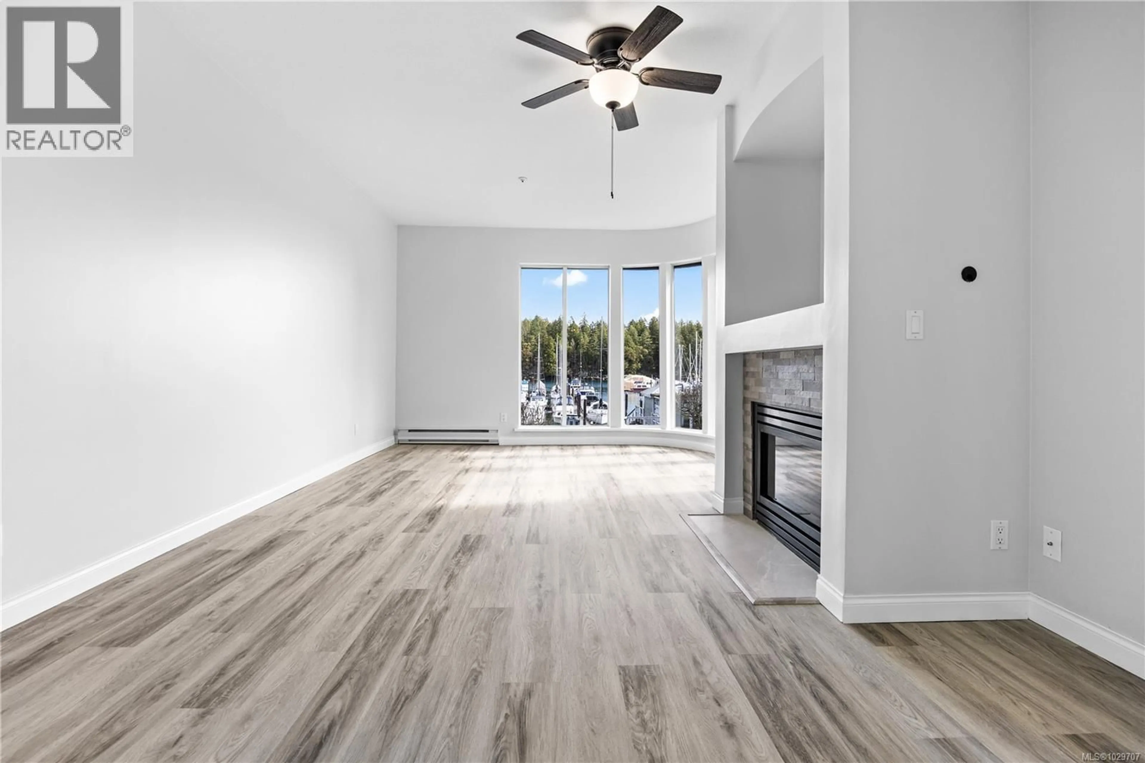 Unknown for 201 - 566 STEWART AVENUE, Nanaimo British Columbia V9S5T5