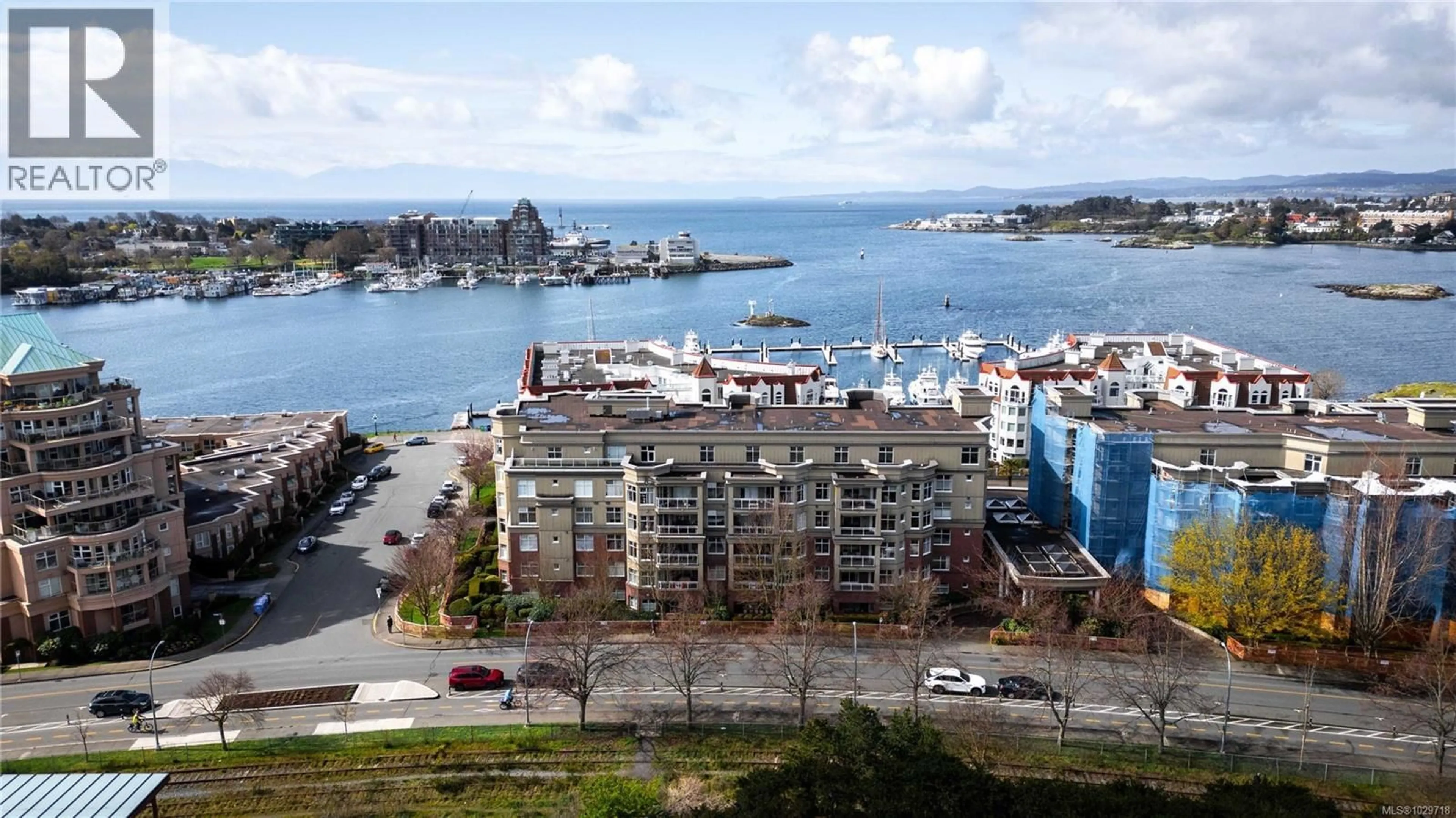 Blurry image for 201 - 165 KIMTA ROAD, Victoria British Columbia V9A7P1