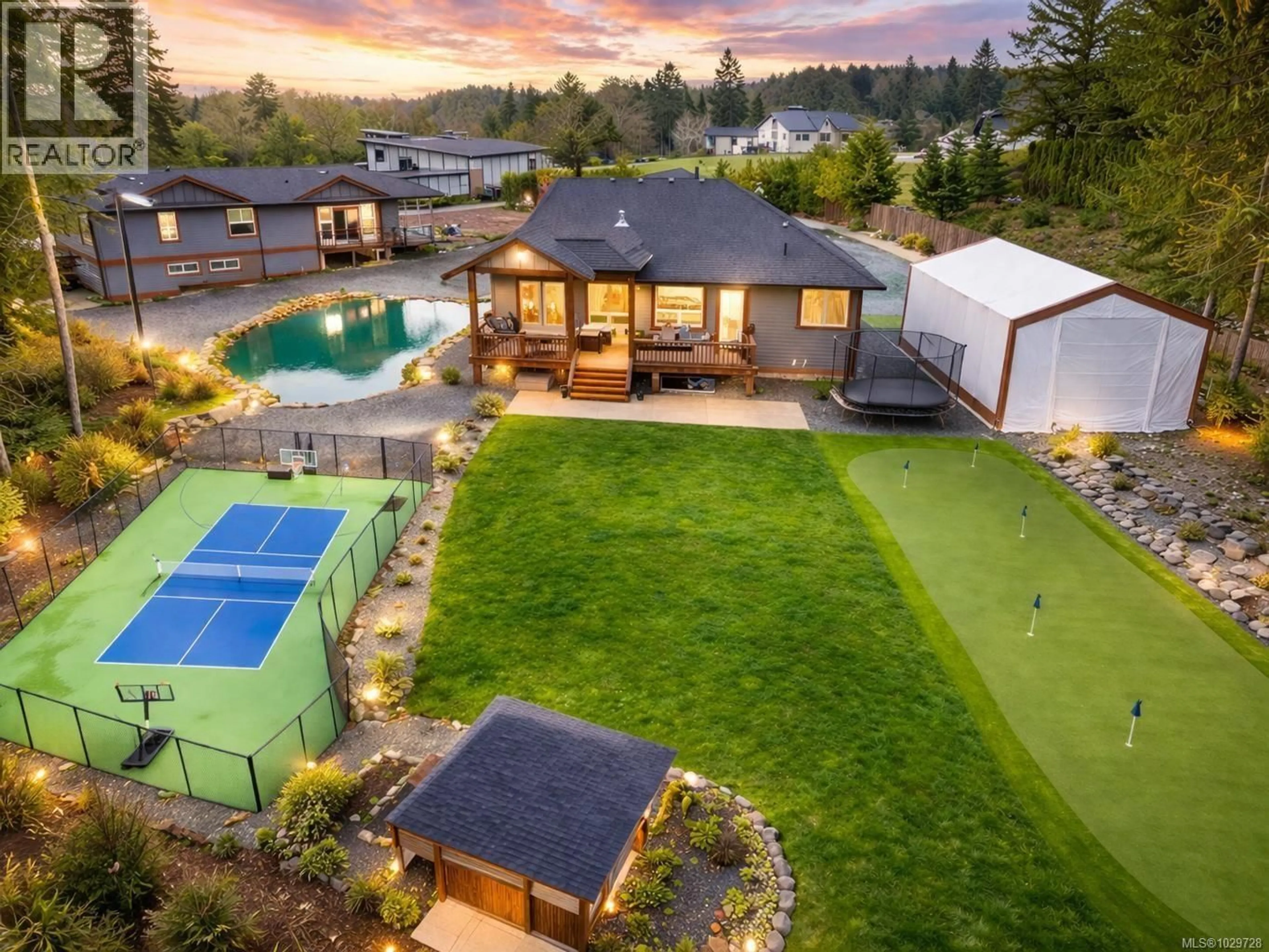 A pic from outside/outdoor area/front of a property/back of a property/a pic from drone, mountain view for 3215 PINDER PLACE, Cobble Hill British Columbia V8H0B4