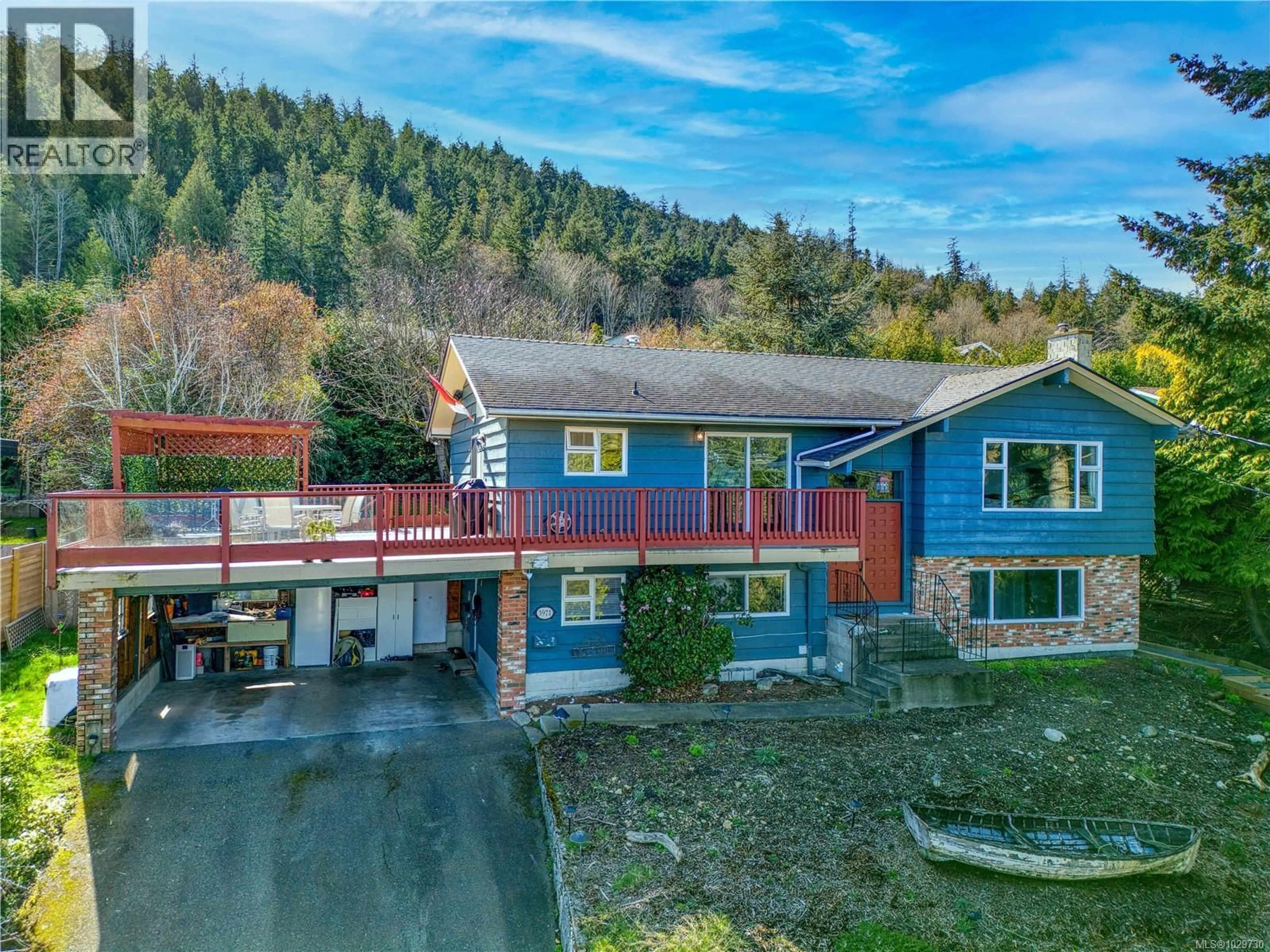 A pic from outside/outdoor area/front of a property/back of a property/a pic from drone, unknown for 3971 HAMMOND BAY ROAD, Nanaimo British Columbia V9T1G4