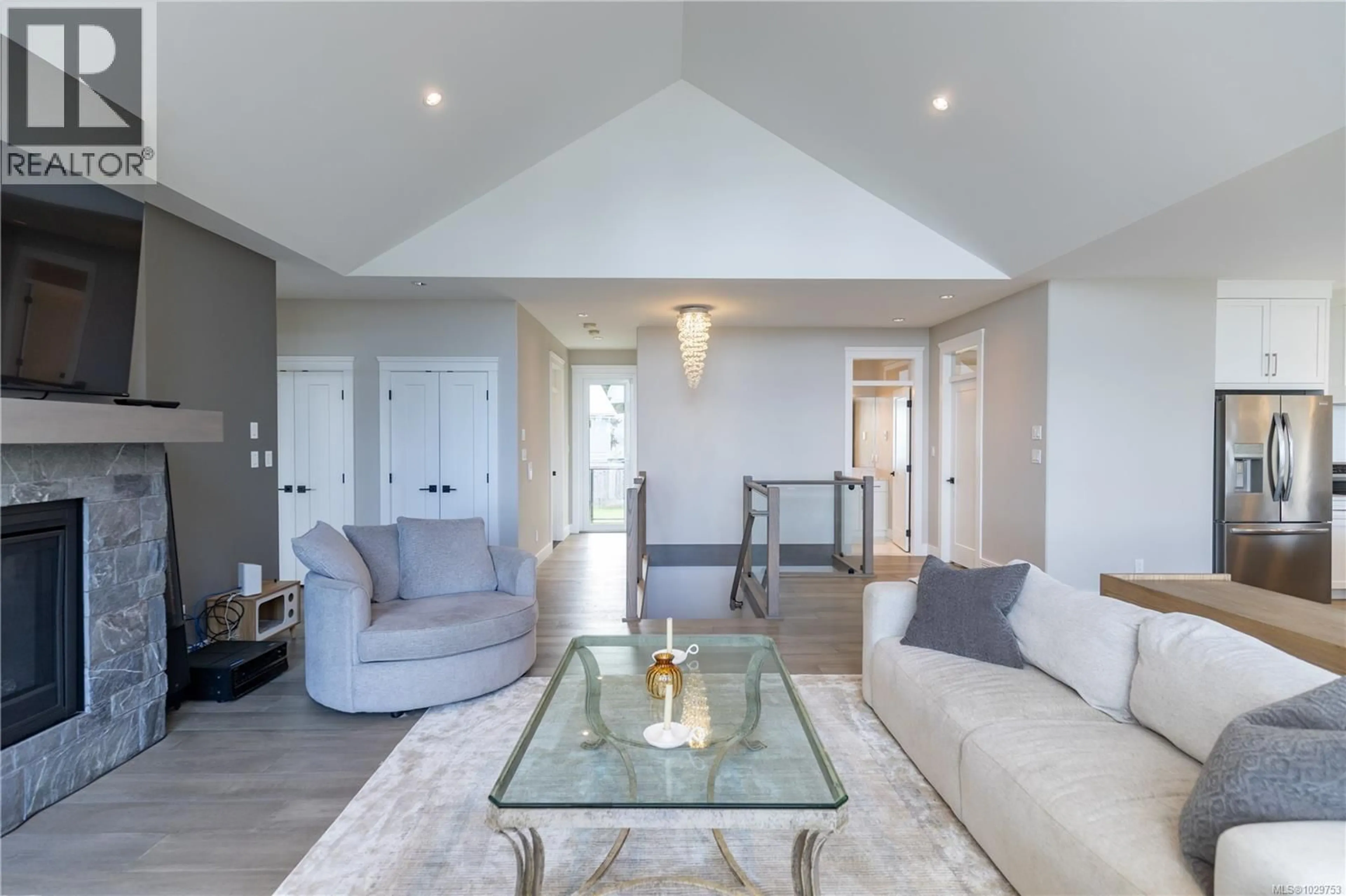 Unknown for 4306 EVA ROAD, Bowser British Columbia V0R1G0