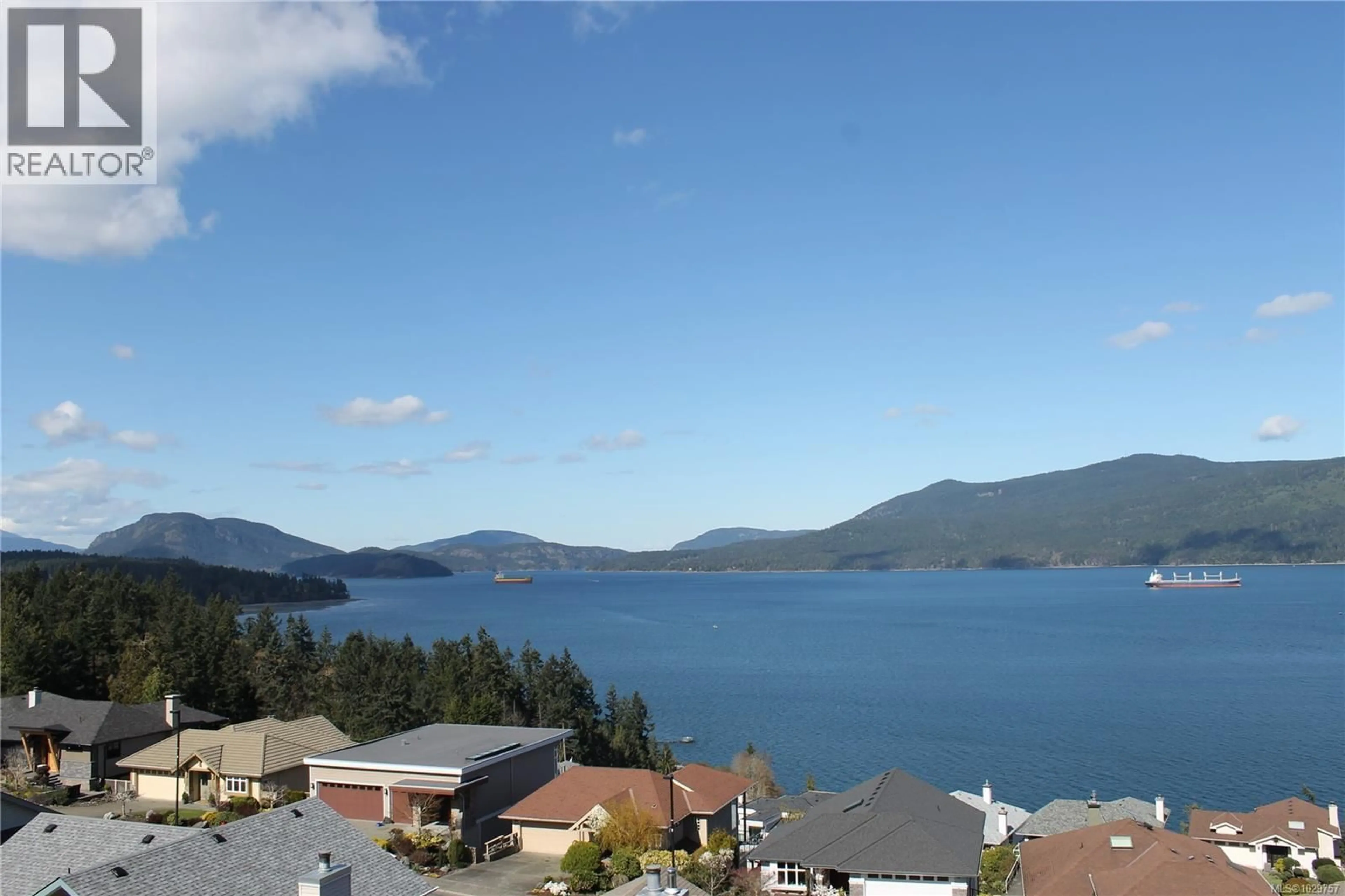 A pic from outside/outdoor area/front of a property/back of a property/a pic from drone, water/lake/river/ocean view for 3663 RIDGE LANE, Cobble Hill British Columbia V8H0K8