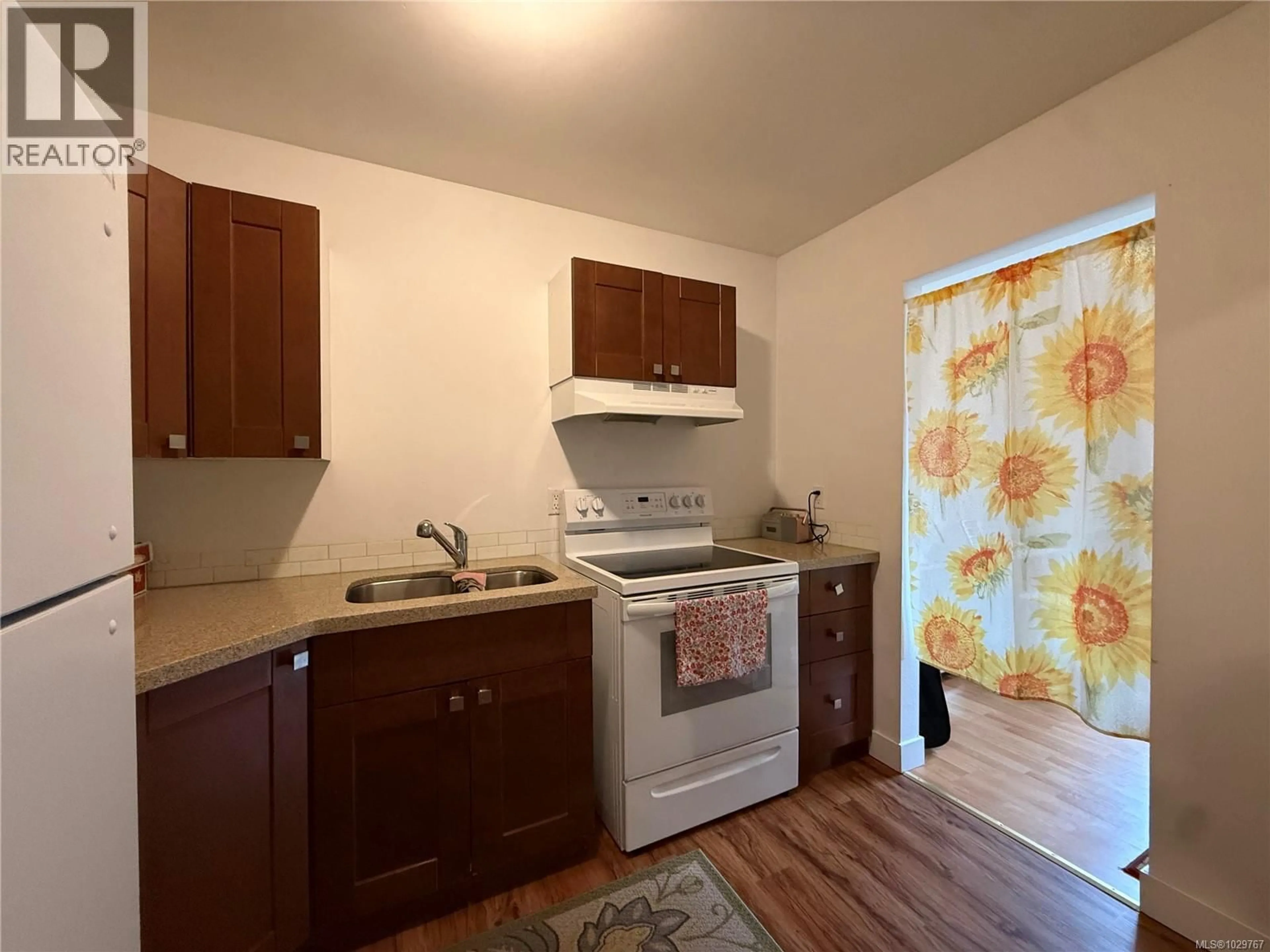 Standard kitchen, unknown for 3 - 7077 HIGHLAND DRIVE, Port Hardy British Columbia V0N2P0