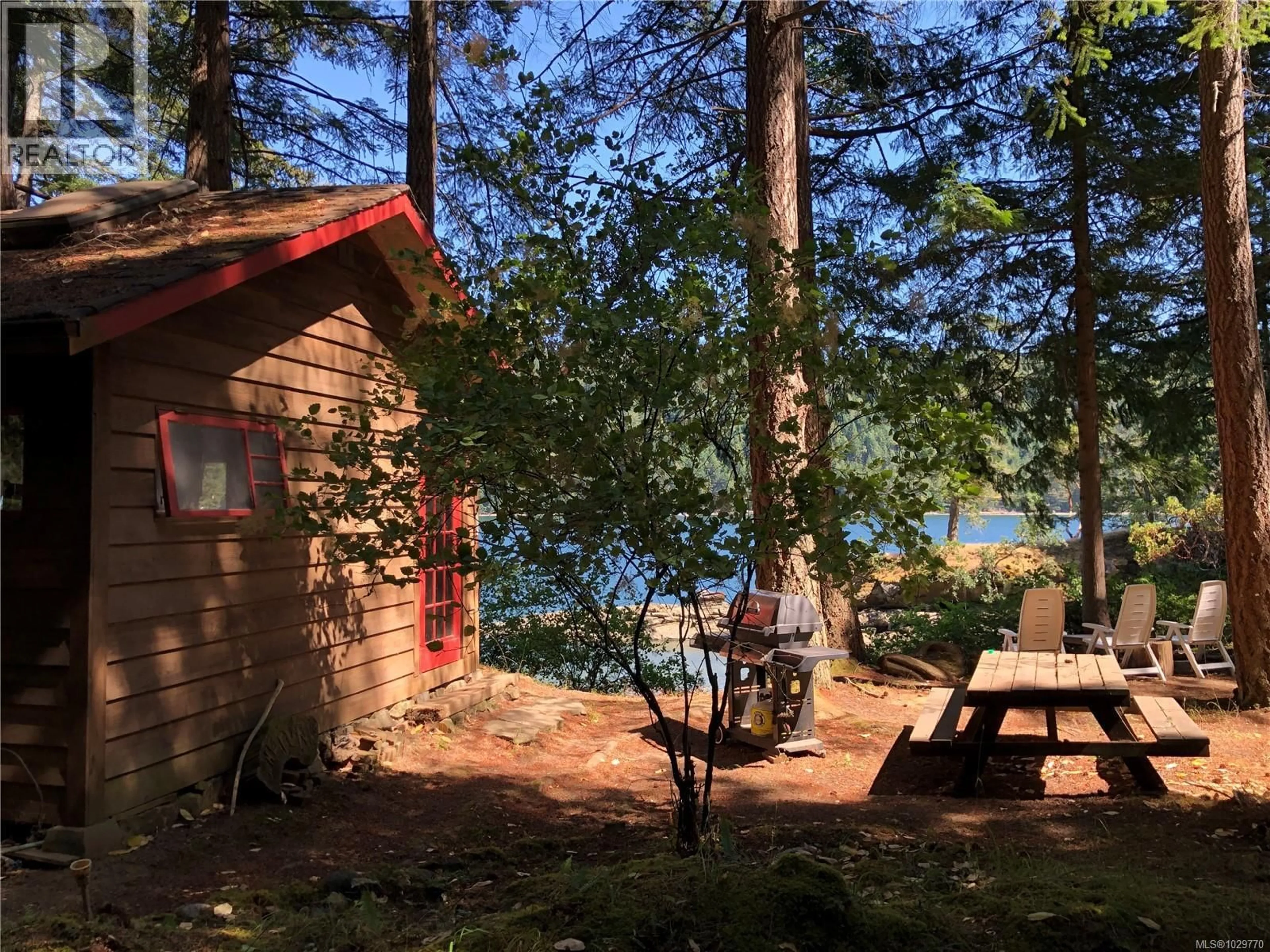 Patio, water/lake/river/ocean view for 194 SOCKEYE DRIVE, Mudge Island British Columbia V9S1V1