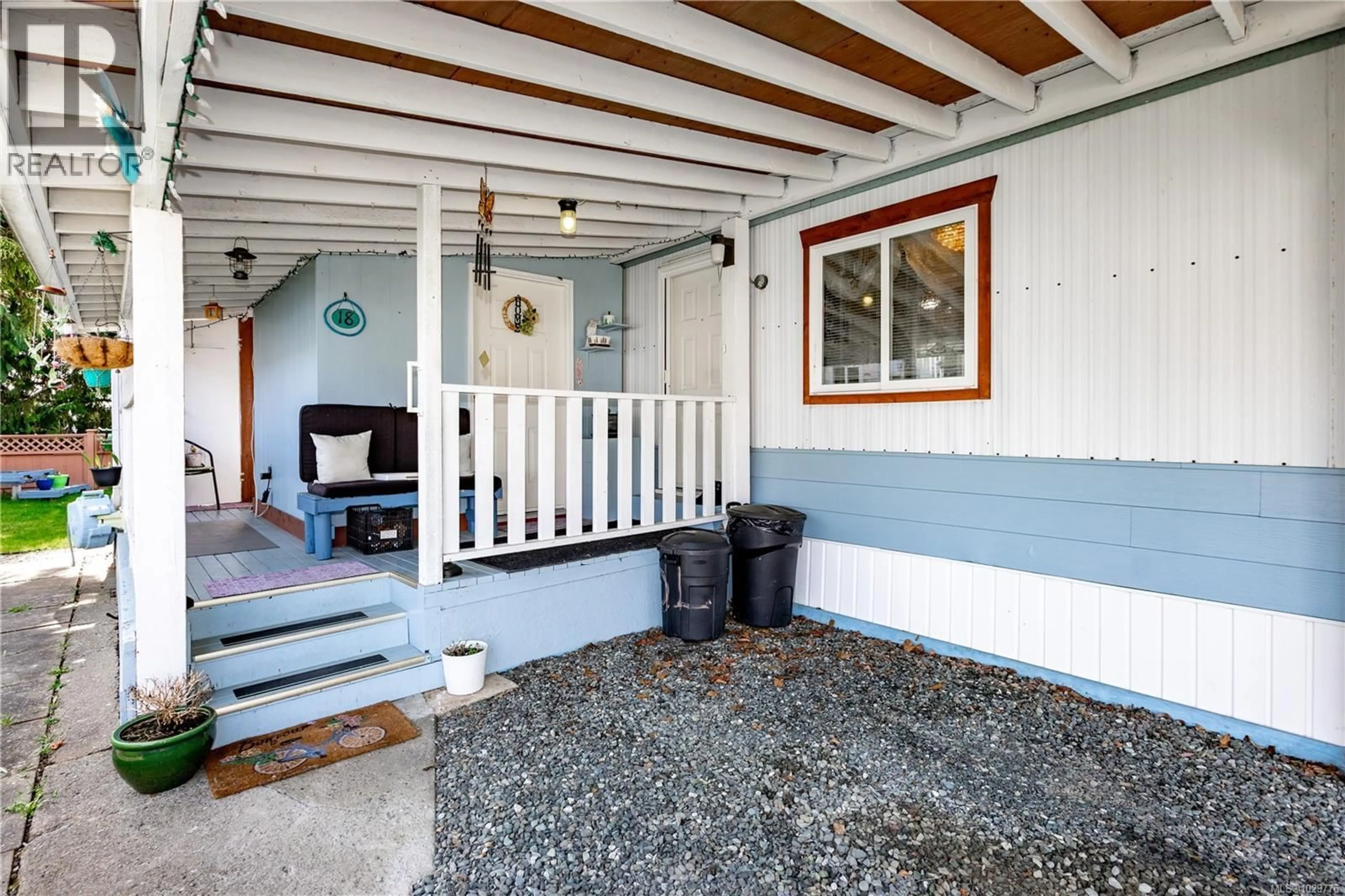 Patio, street for 18 - 1800 PERKINS ROAD, Campbell River British Columbia V9W4S1