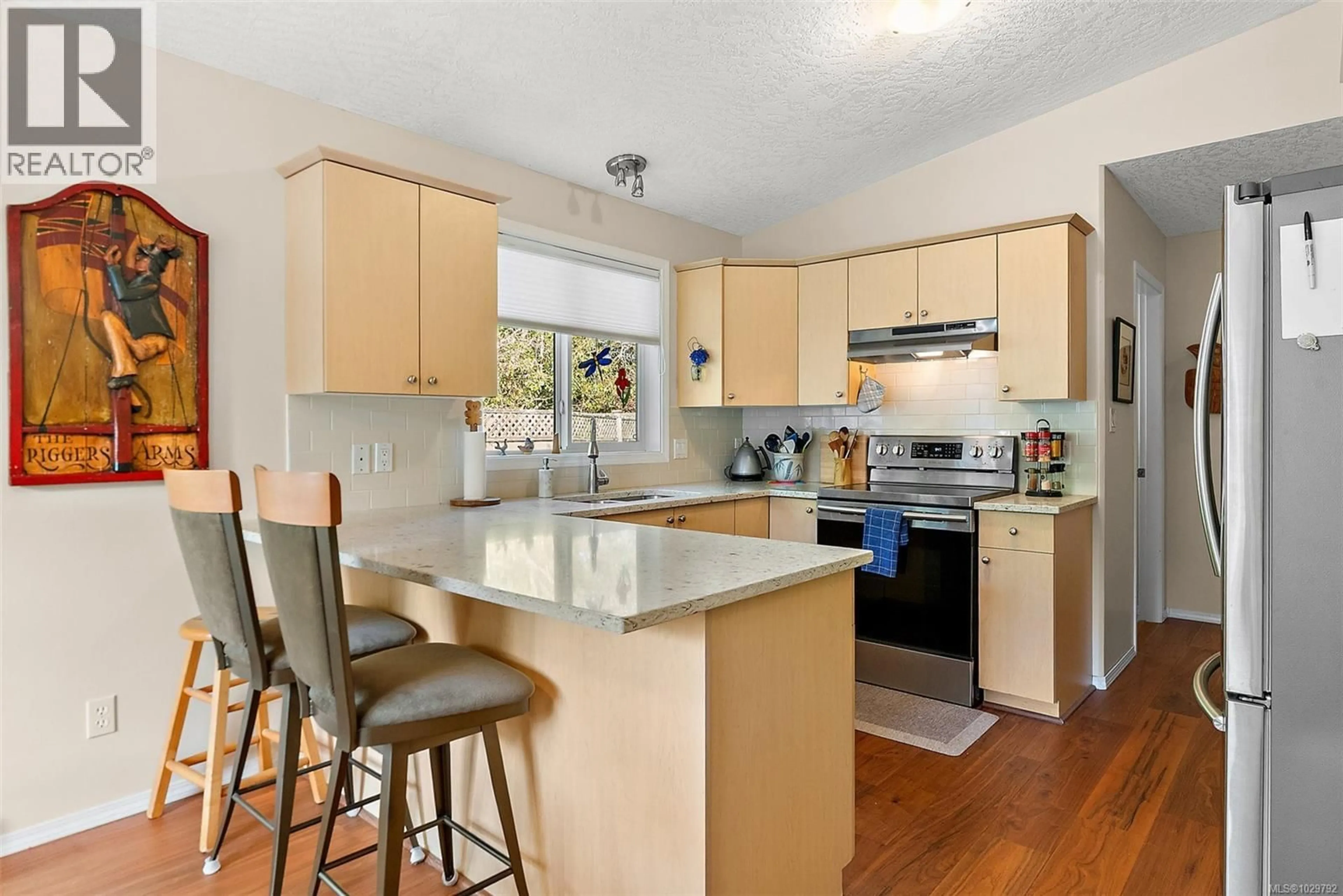 Standard kitchen, unknown for 87 - 7570 TETAYUT ROAD, Central Saanich British Columbia V8M2H4