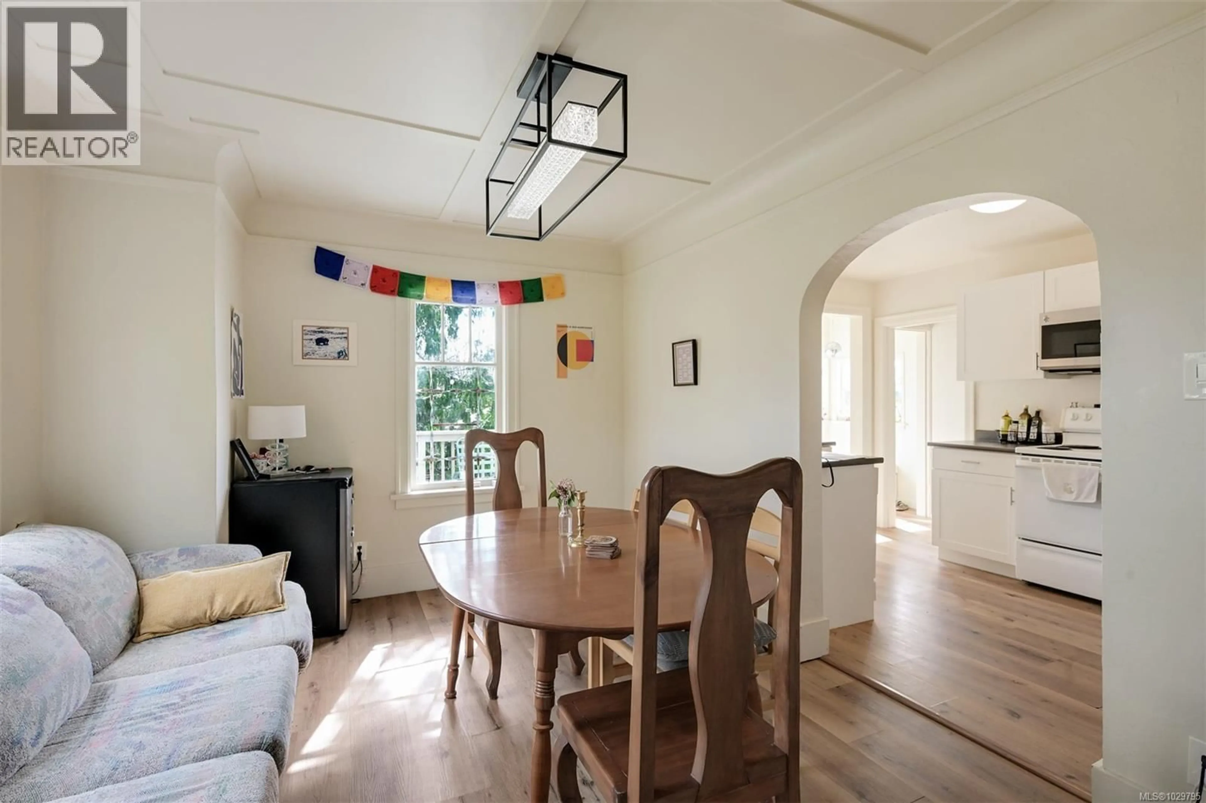 Dining room, unknown for 3364 COOK STREET, Saanich British Columbia V8X1A8