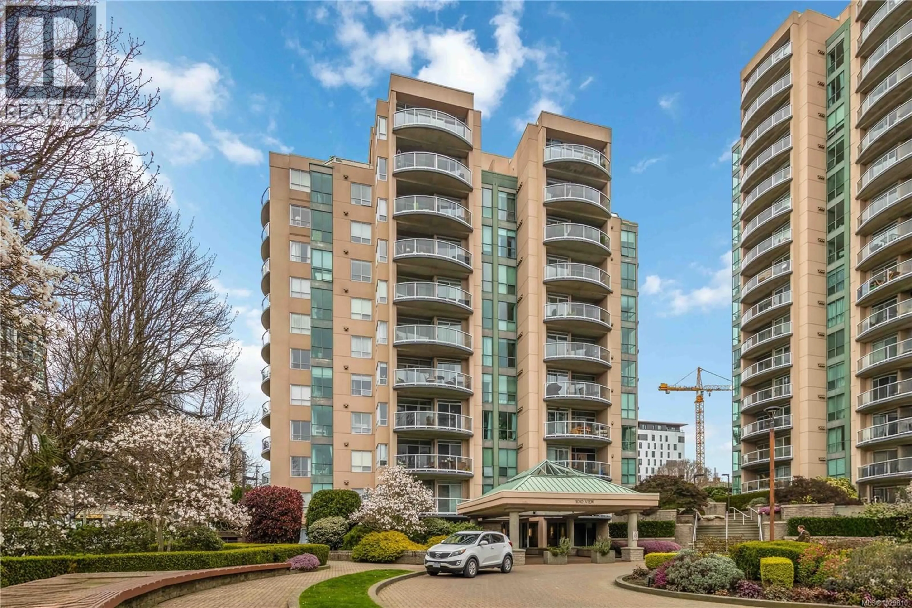 Indoor foyer for 407 - 1010 VIEW STREET, Victoria British Columbia V8V4Y3