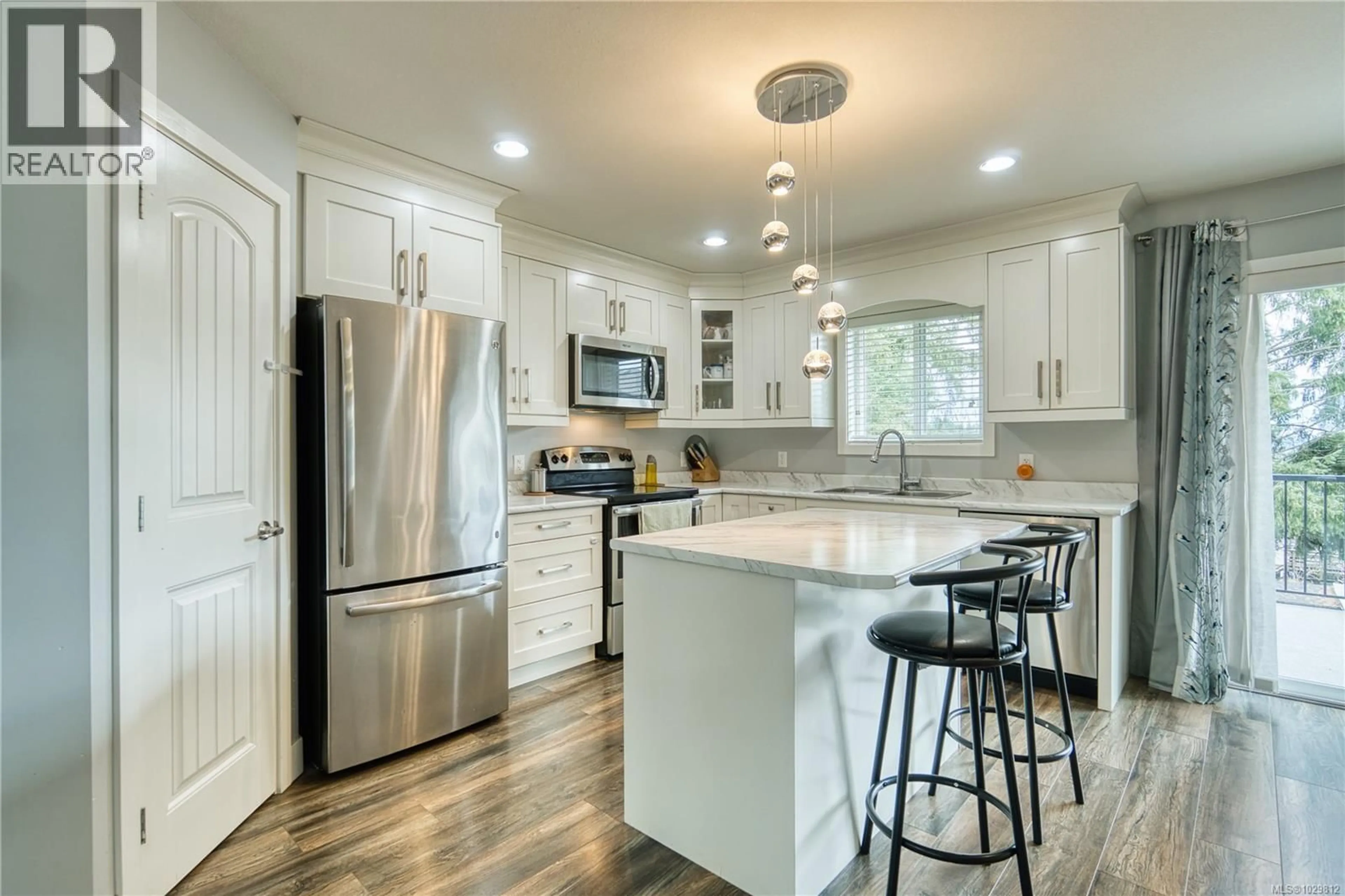 Open concept kitchen, unknown for 1098 SHELBY ANN AVENUE, Nanaimo British Columbia V9R0H5