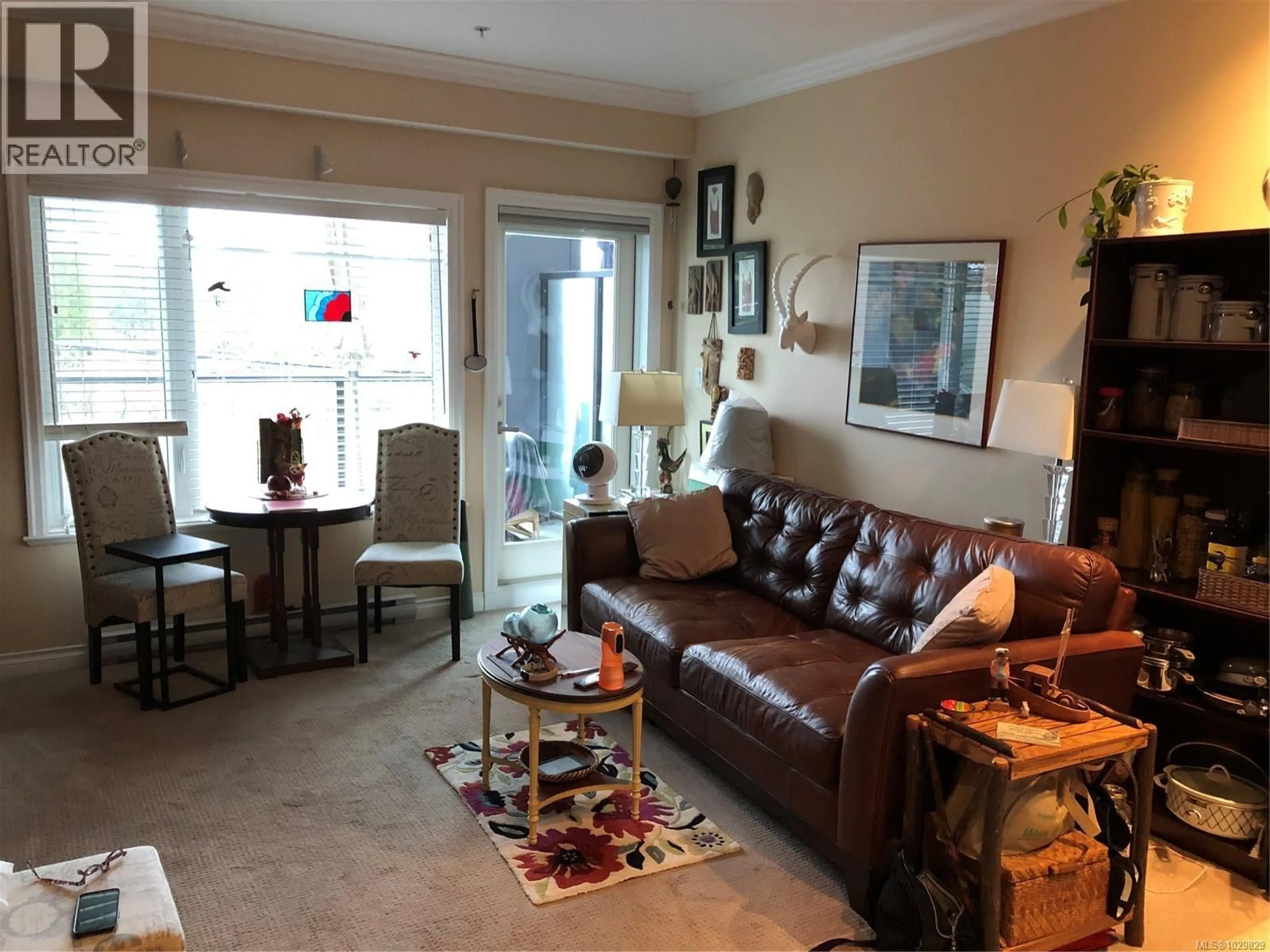 Living room with furniture, unknown for 203 - 9717 FIRST STREET, Sidney British Columbia V8L3E1