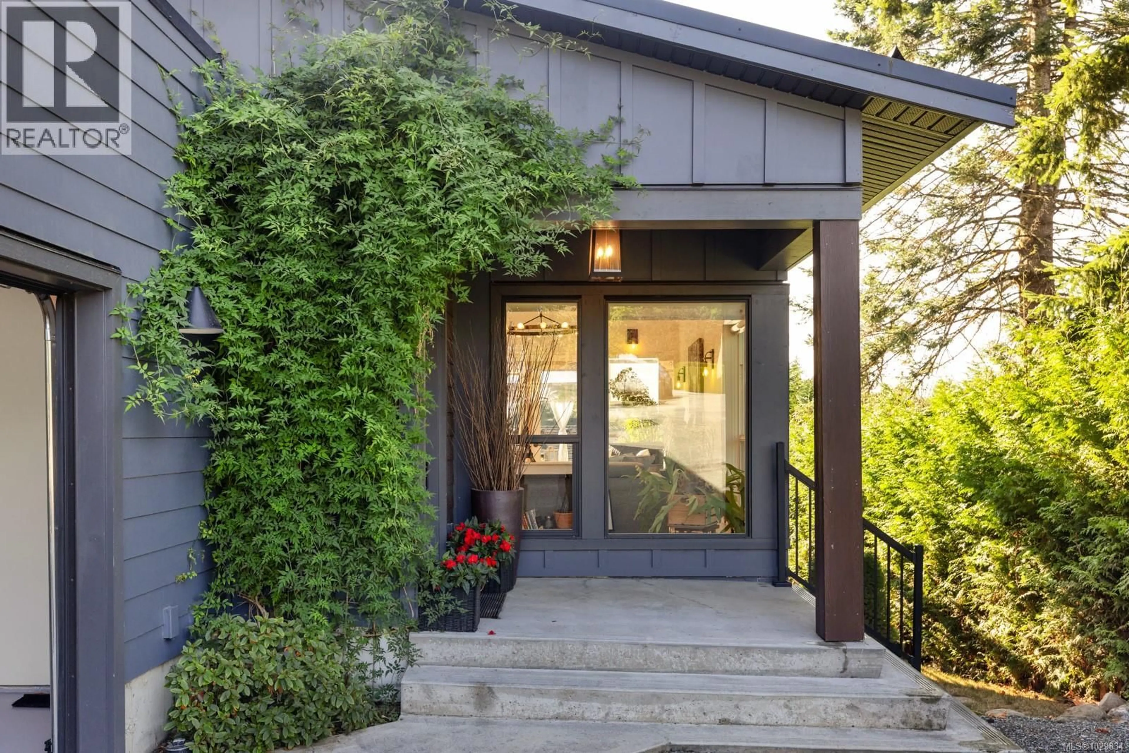 Indoor entryway for 1784 VEE ROAD, Cowichan Bay British Columbia V0R1N1