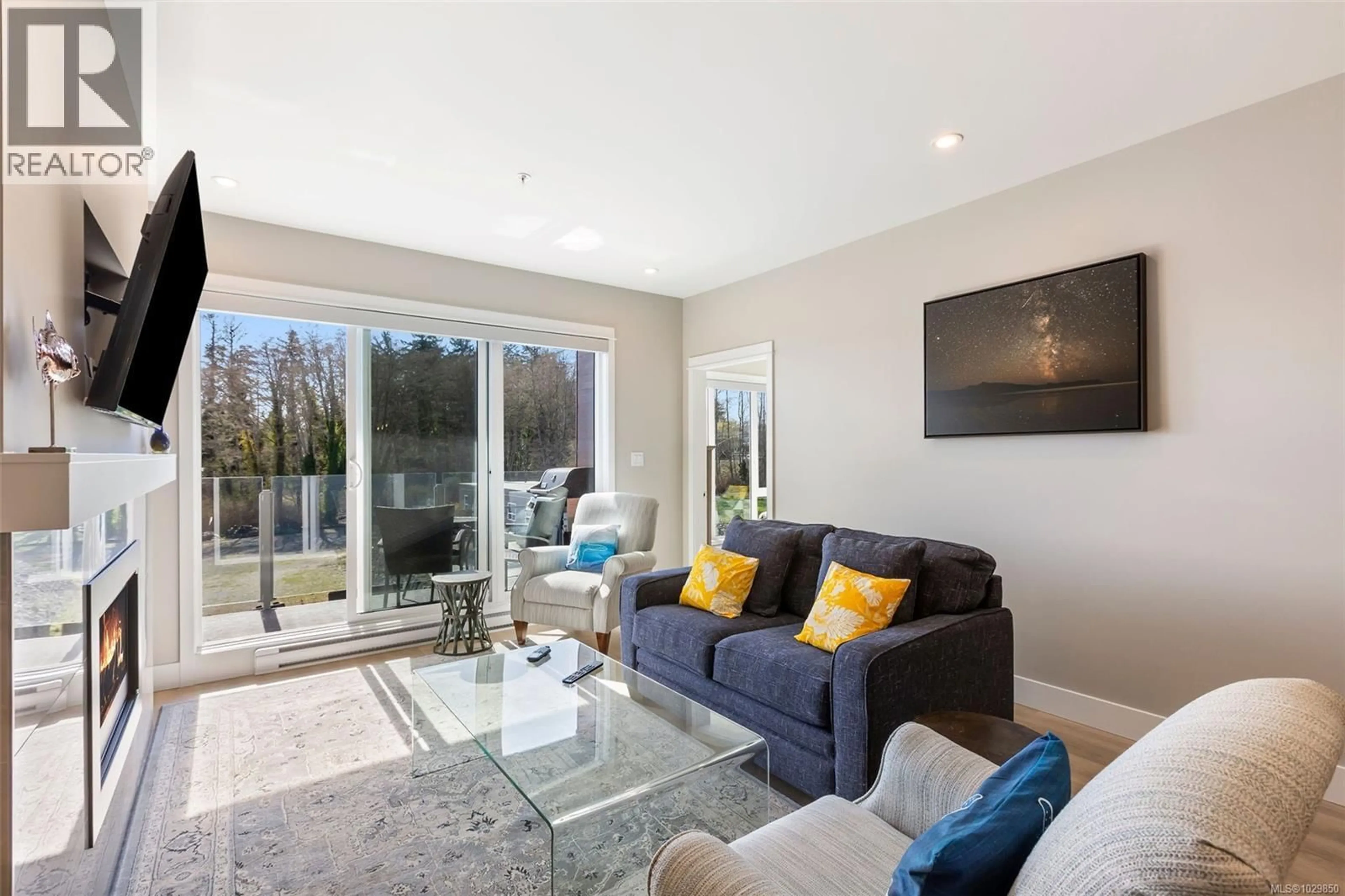 Living room with furniture, unknown for 306 - 1820 MAPLE AVENUE SOUTH, Sooke British Columbia V9Z0N9