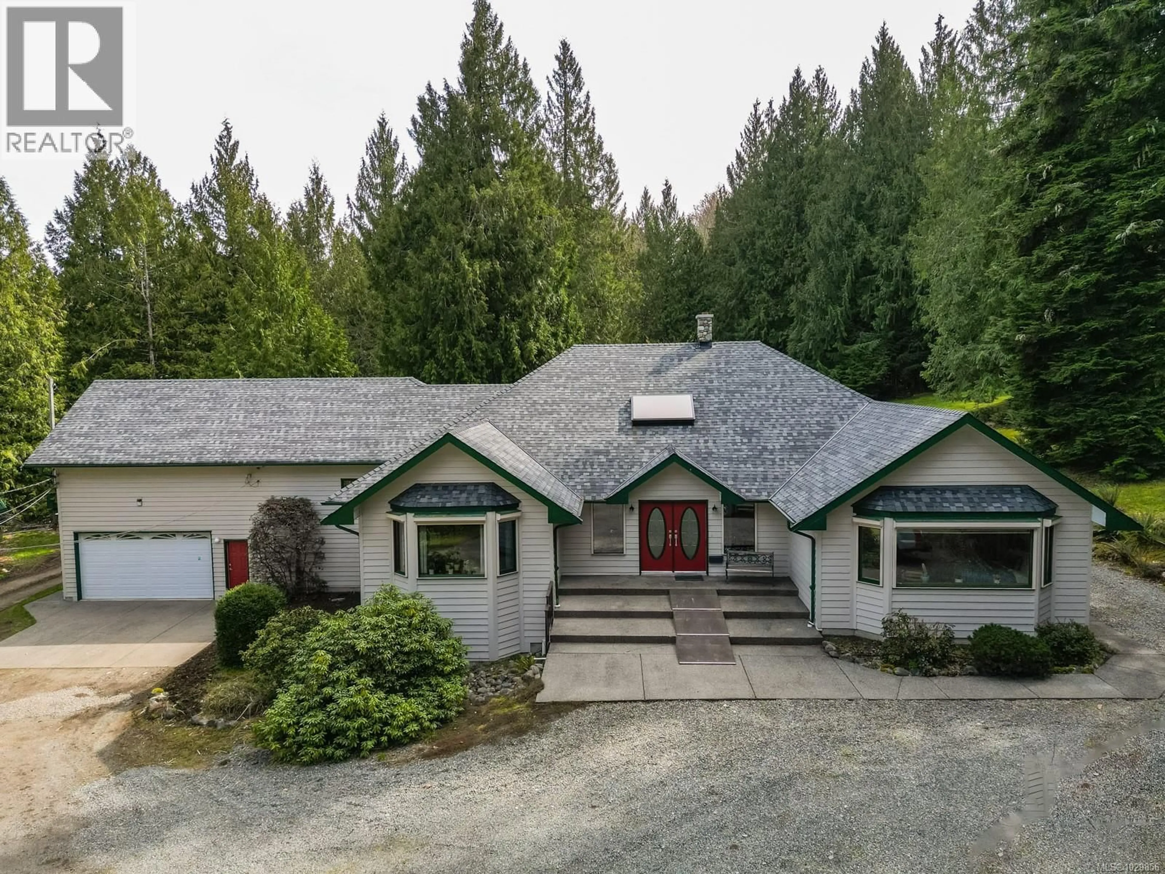 A pic from outside/outdoor area/front of a property/back of a property/a pic from drone, unknown for 3105 CAMERON-TAGGART ROAD, Cobble Hill British Columbia V8H0B6