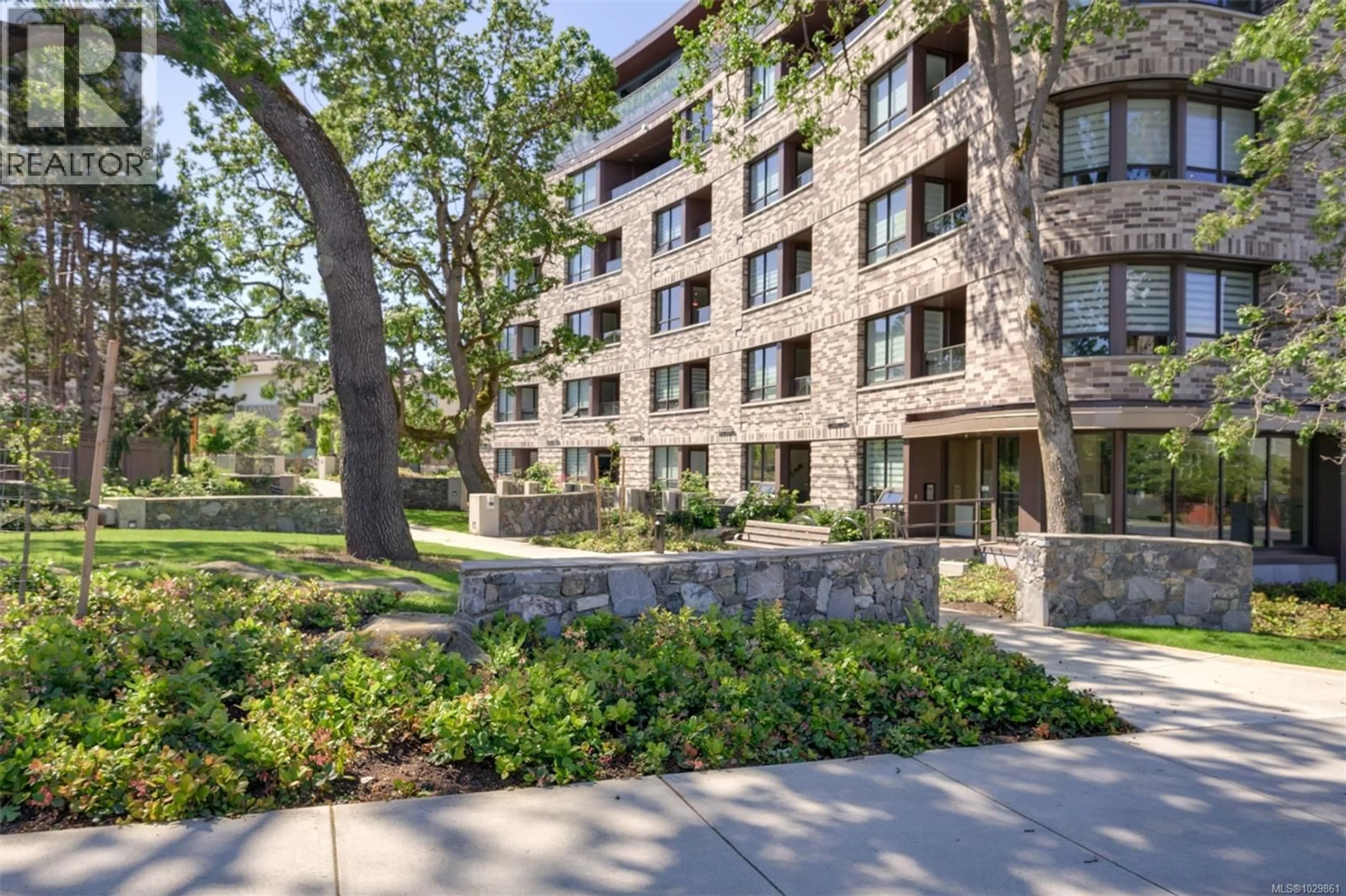 Unknown for 211 - 1201 FORT STREET, Victoria British Columbia V8V0G1