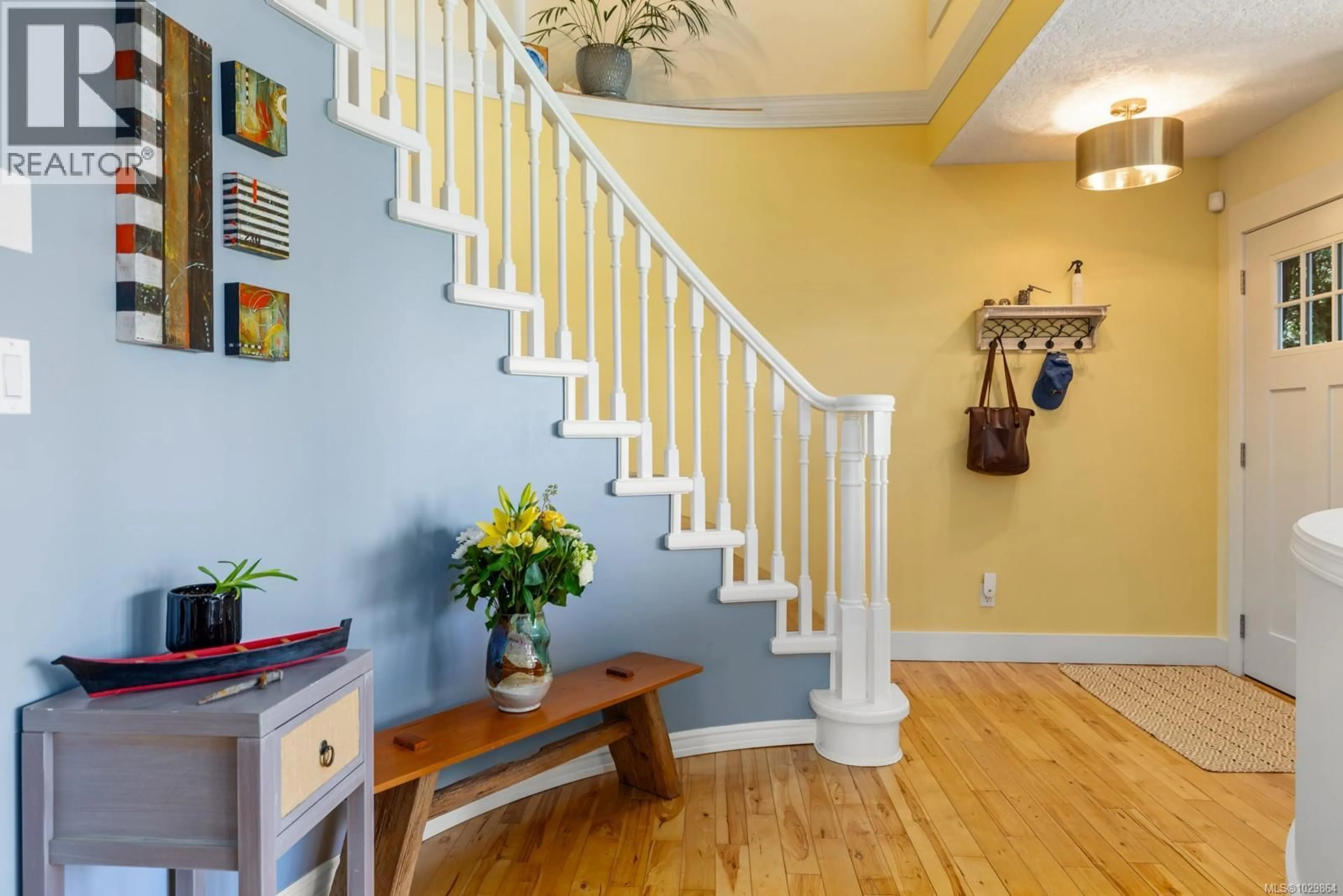 Indoor entryway for 3223 SEDGWICK DRIVE, Colwood British Columbia V9C3K2