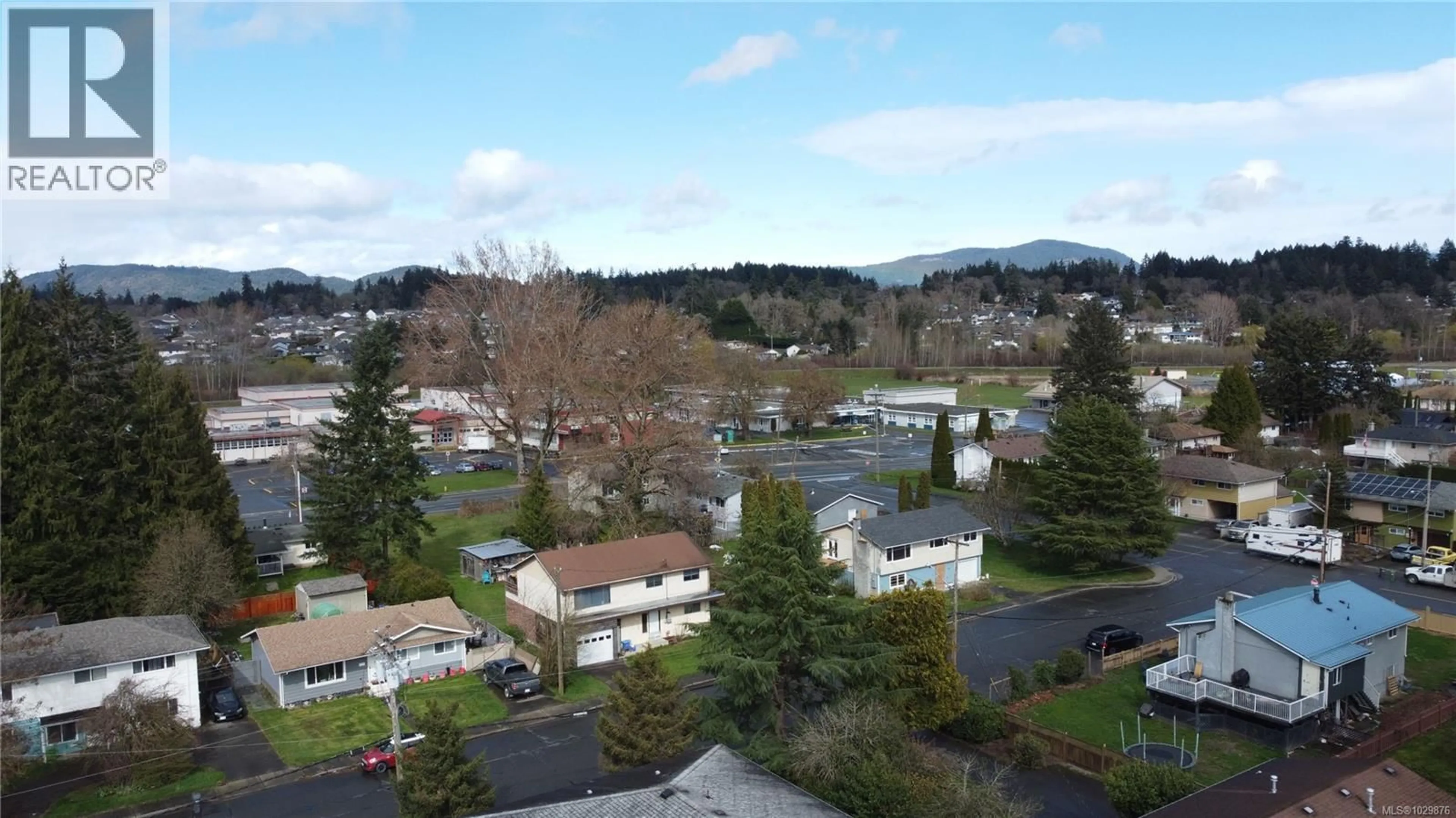 A pic from outside/outdoor area/front of a property/back of a property/a pic from drone, water/lake/river/ocean view for 103 - 2425 LEWIS STREET, Duncan British Columbia V9L2Z1