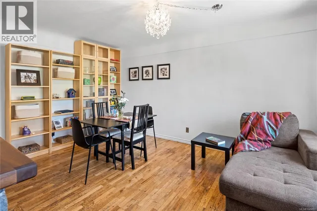 1451 BROOKE STREET, Victoria 4