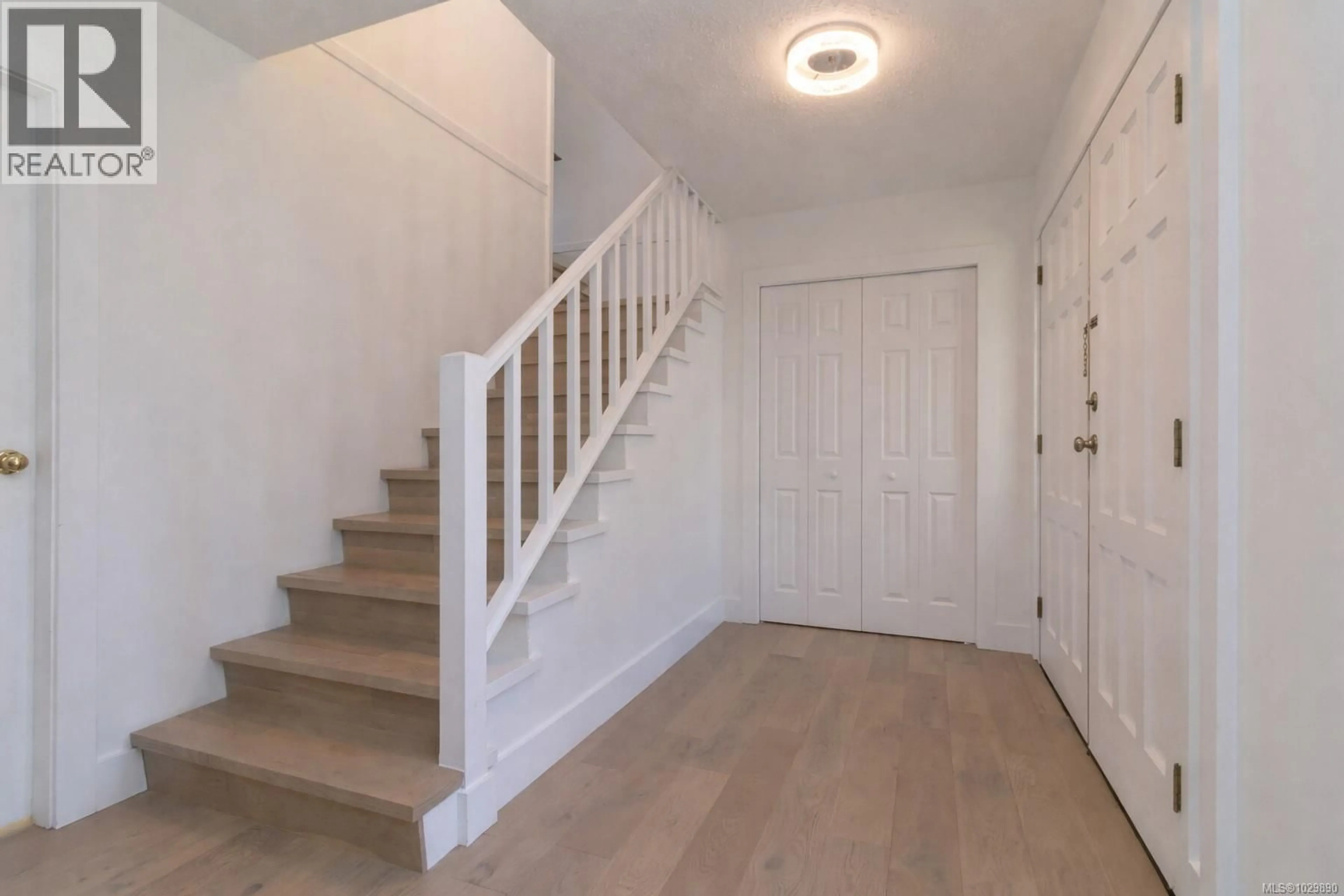 Unknown for 4026 CAVALLIN COURT, Saanich British Columbia V8N5P9