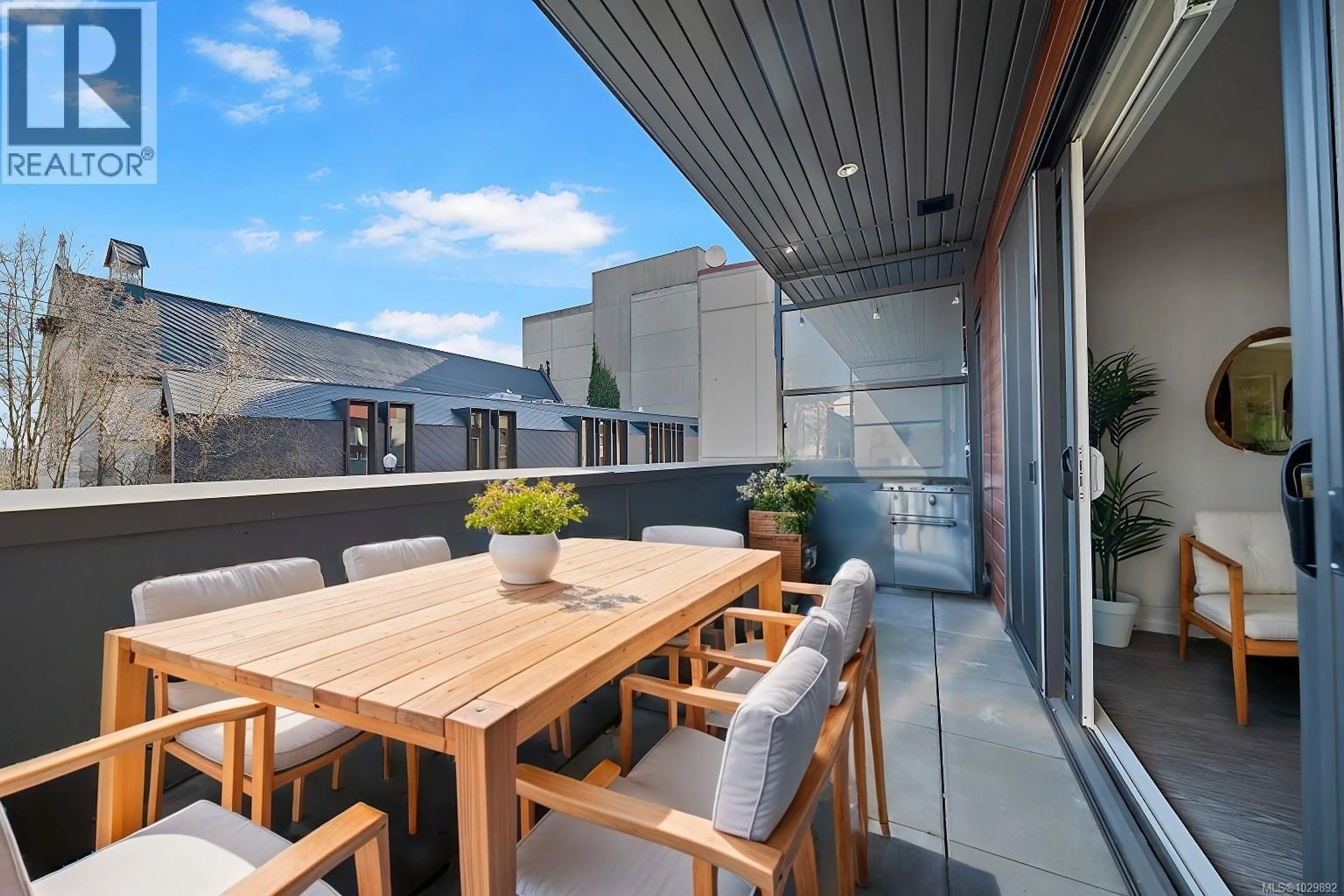 Patio, street for 205 - 91 CHAPEL STREET, Nanaimo British Columbia V9R5H3