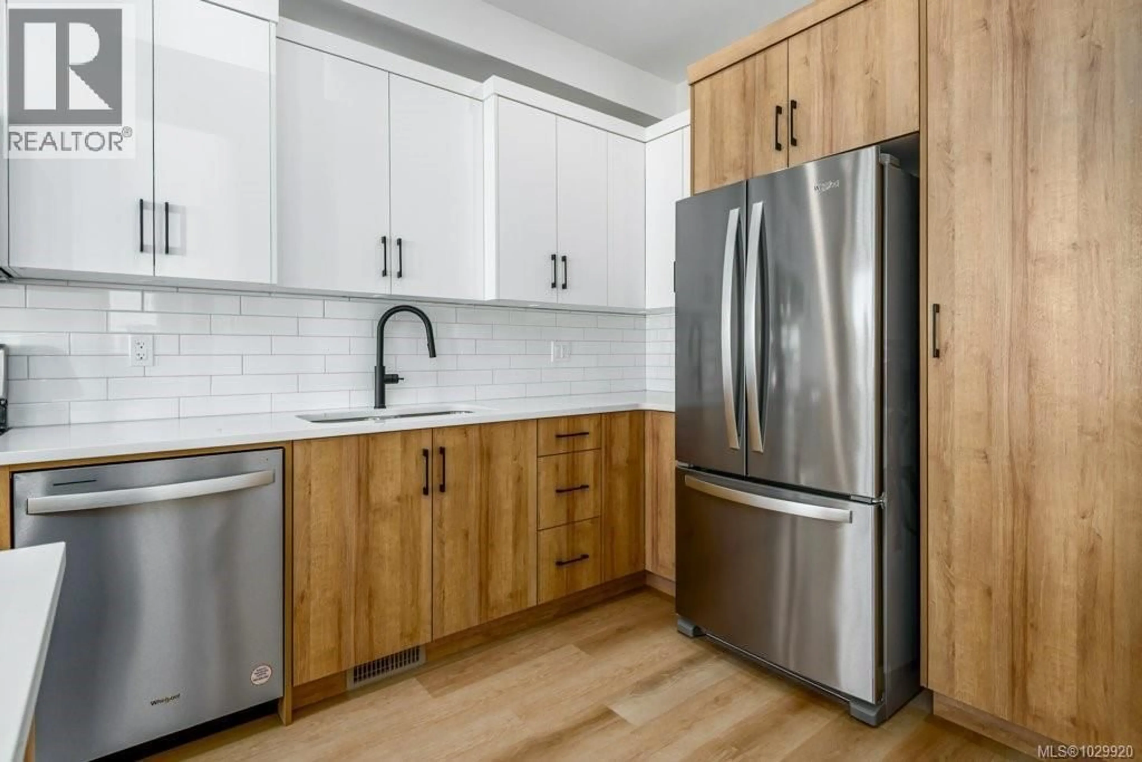 Standard kitchen, wood/laminate floor for 119 - 2580 BROOKFIELD DRIVE, Courtenay British Columbia V9N0J8