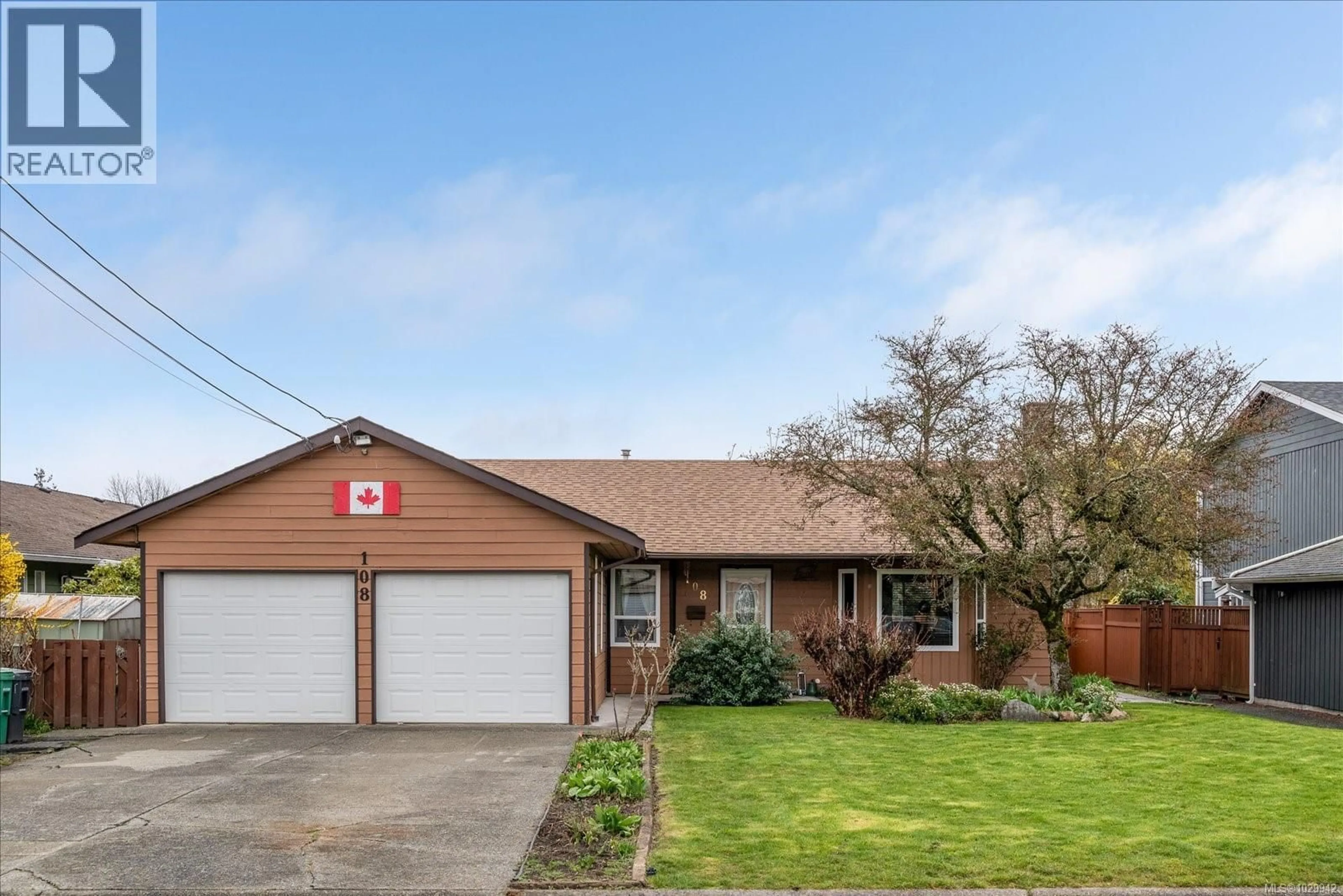 Home with vinyl exterior material, street for 108 DAVIES LANE, Nanaimo British Columbia V9S5M3