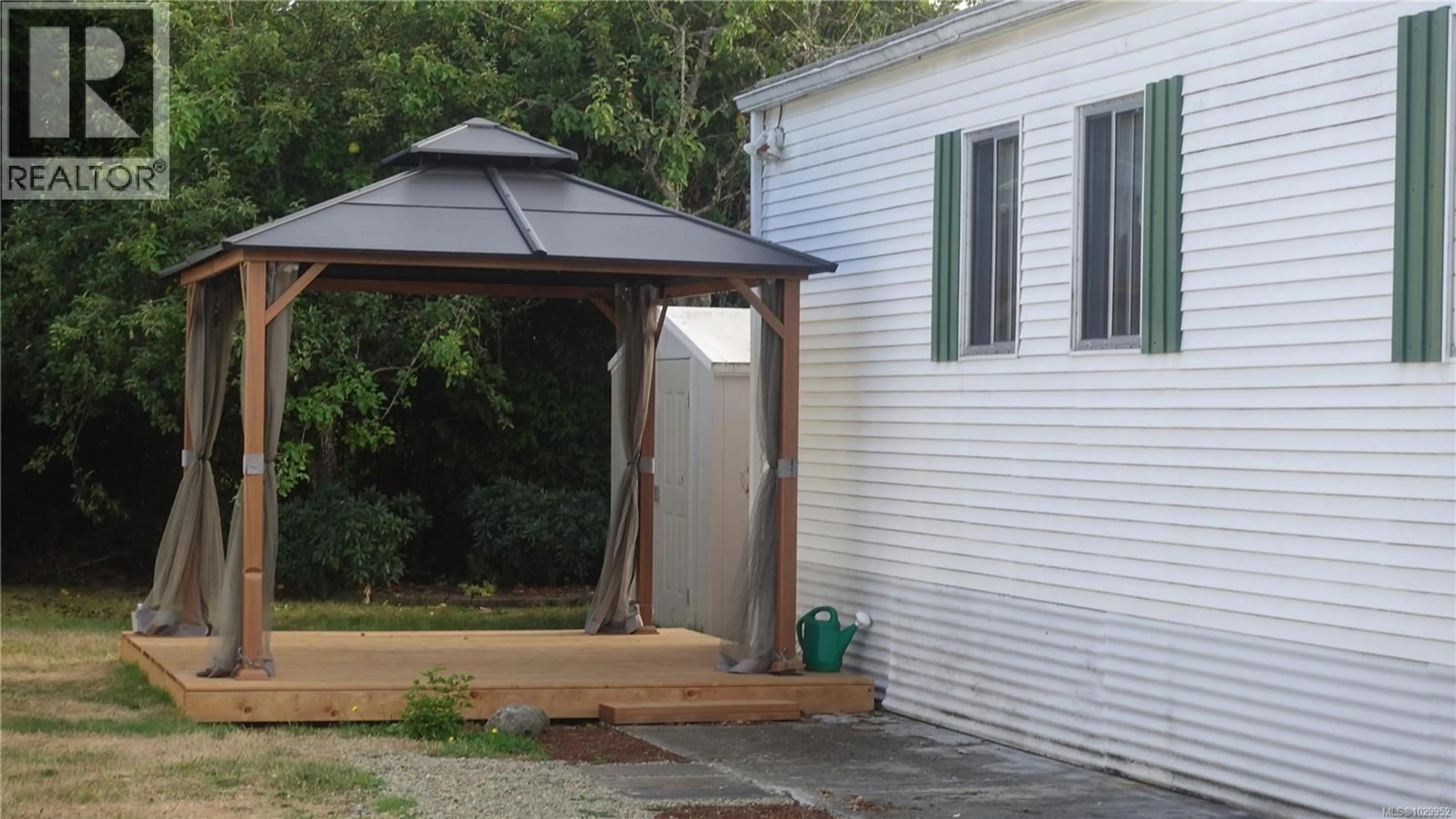 Patio, street for 7 - 6820 PARKLANDS PLACE, Lantzville British Columbia V0R2H0