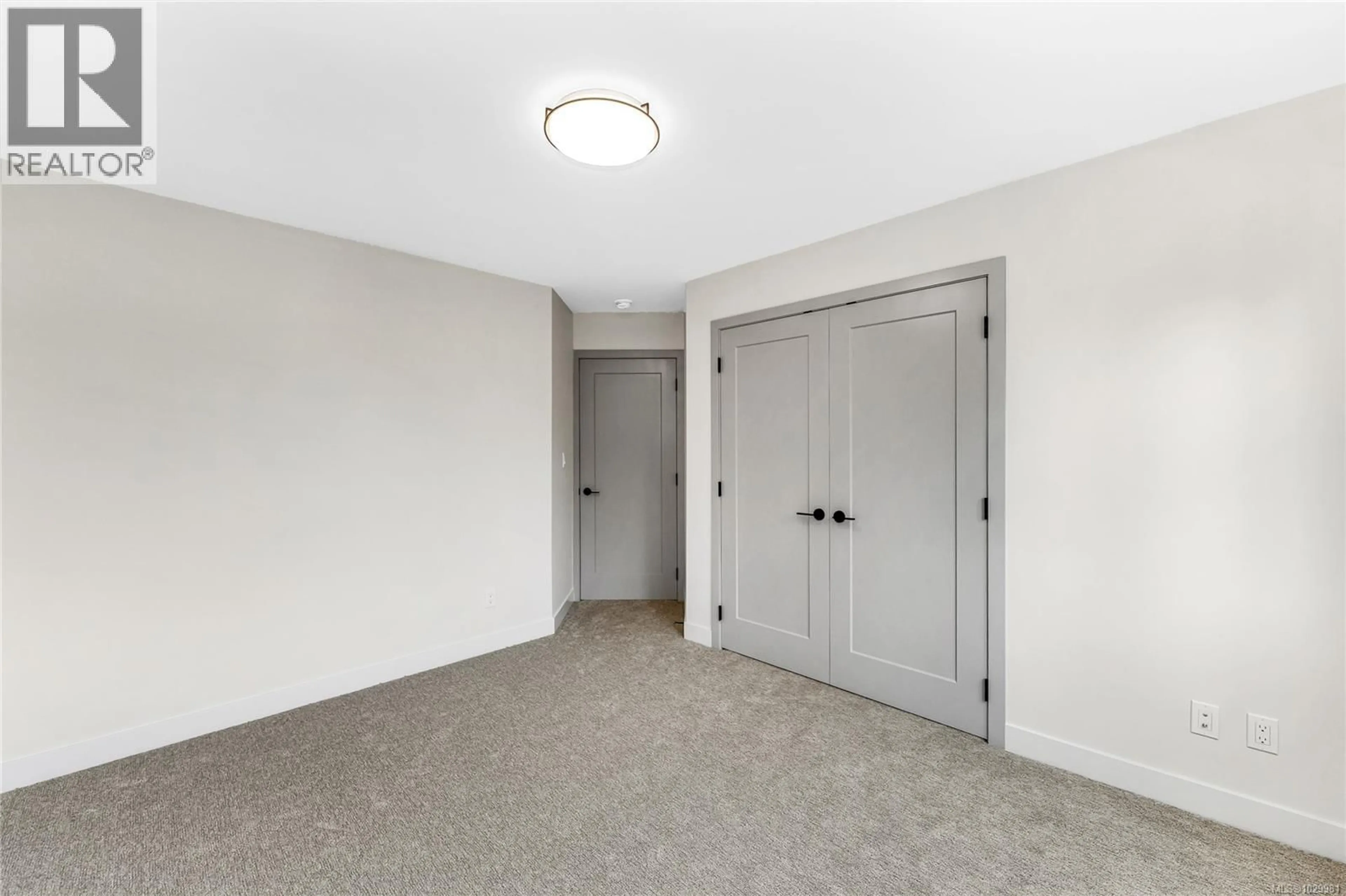 A pic of a room for 4 - 3333 HENDERSON ROAD, Oak Bay British Columbia V8Z3P3