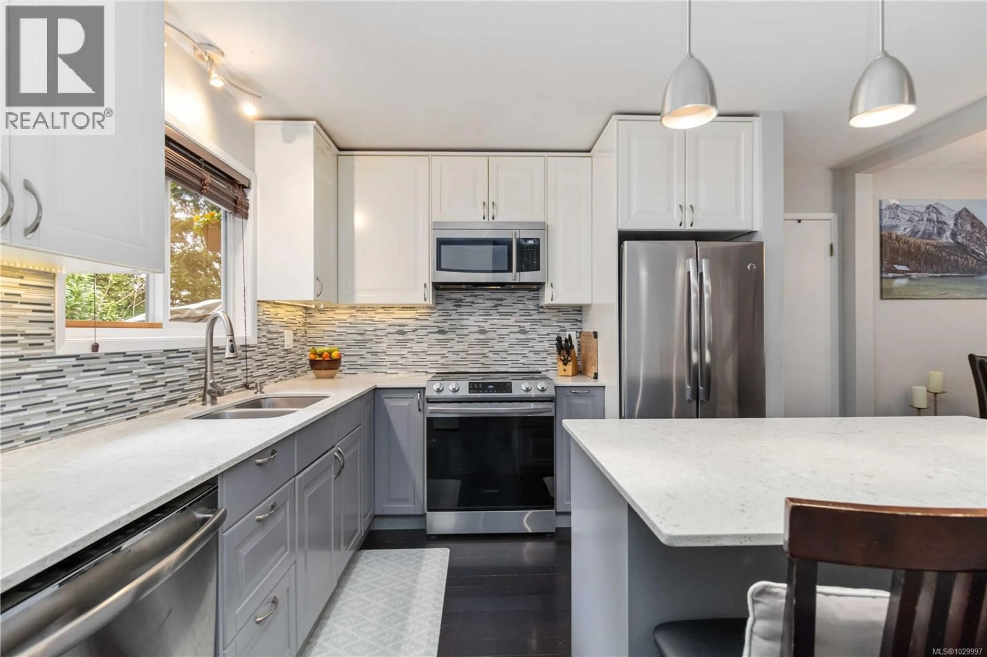 Contemporary kitchen, ceramic/tile floor for A - 3043 PICKFORD ROAD, Colwood British Columbia V9B2L3