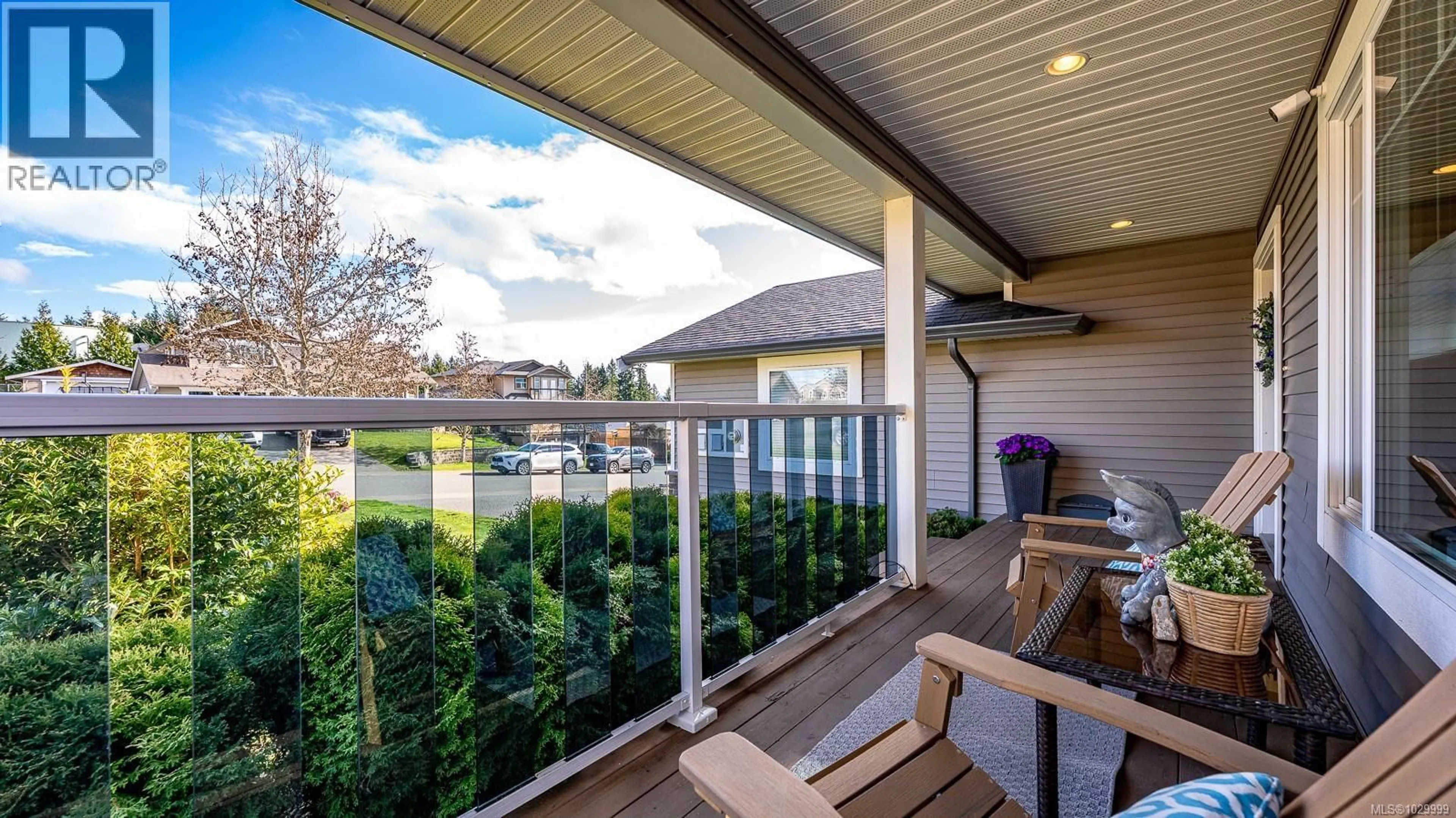 Patio, water/lake/river/ocean view for 560 SPITFIRE DRIVE, Comox British Columbia V9M0A6