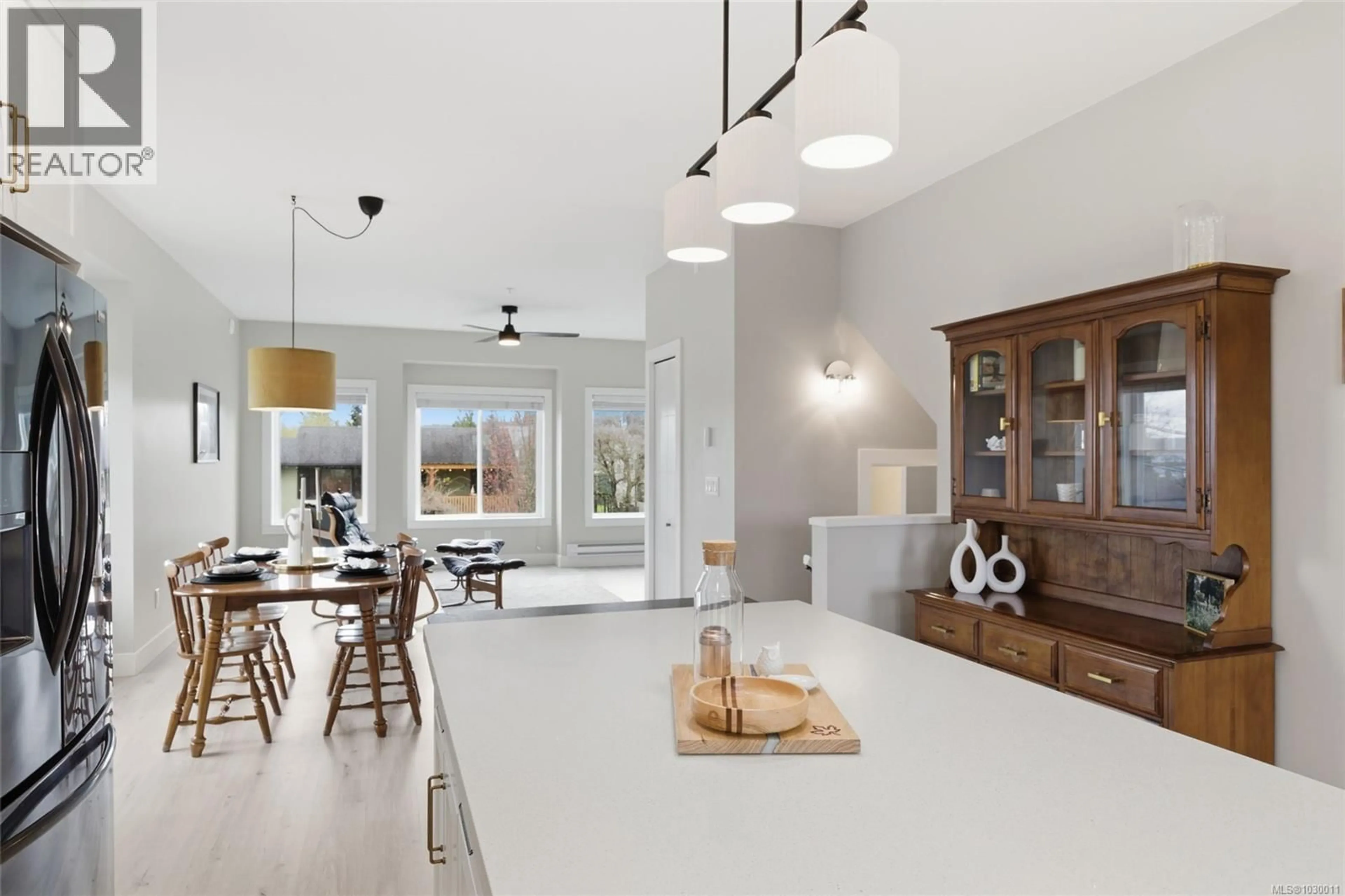 Open concept kitchen, unknown for 100 - 253 VICTORIA ROAD, Nanaimo British Columbia V9R4P8