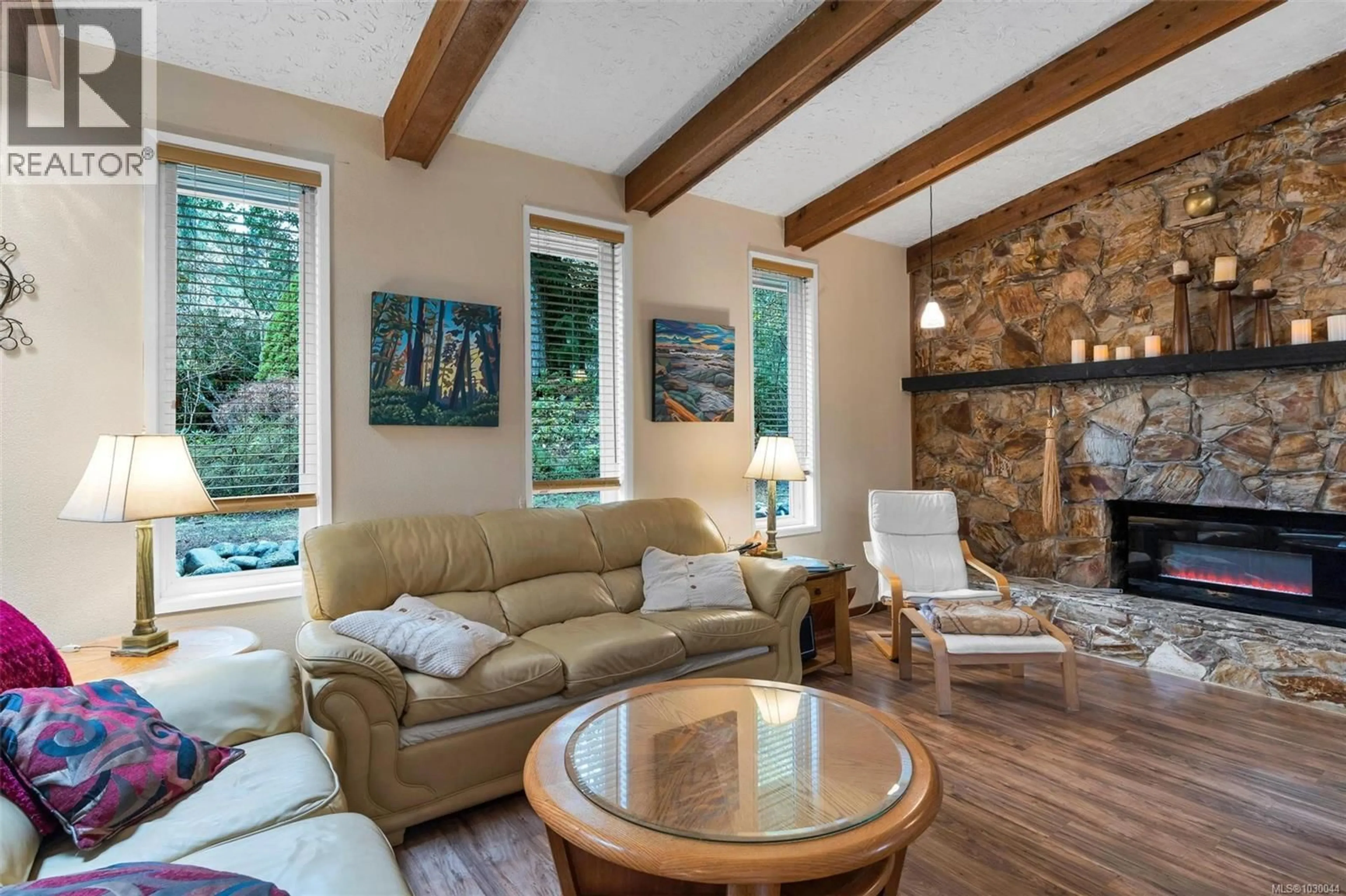 Living room with furniture, unknown for 2787 GREGORY ROAD, Shawnigan Lake British Columbia V8H2E8