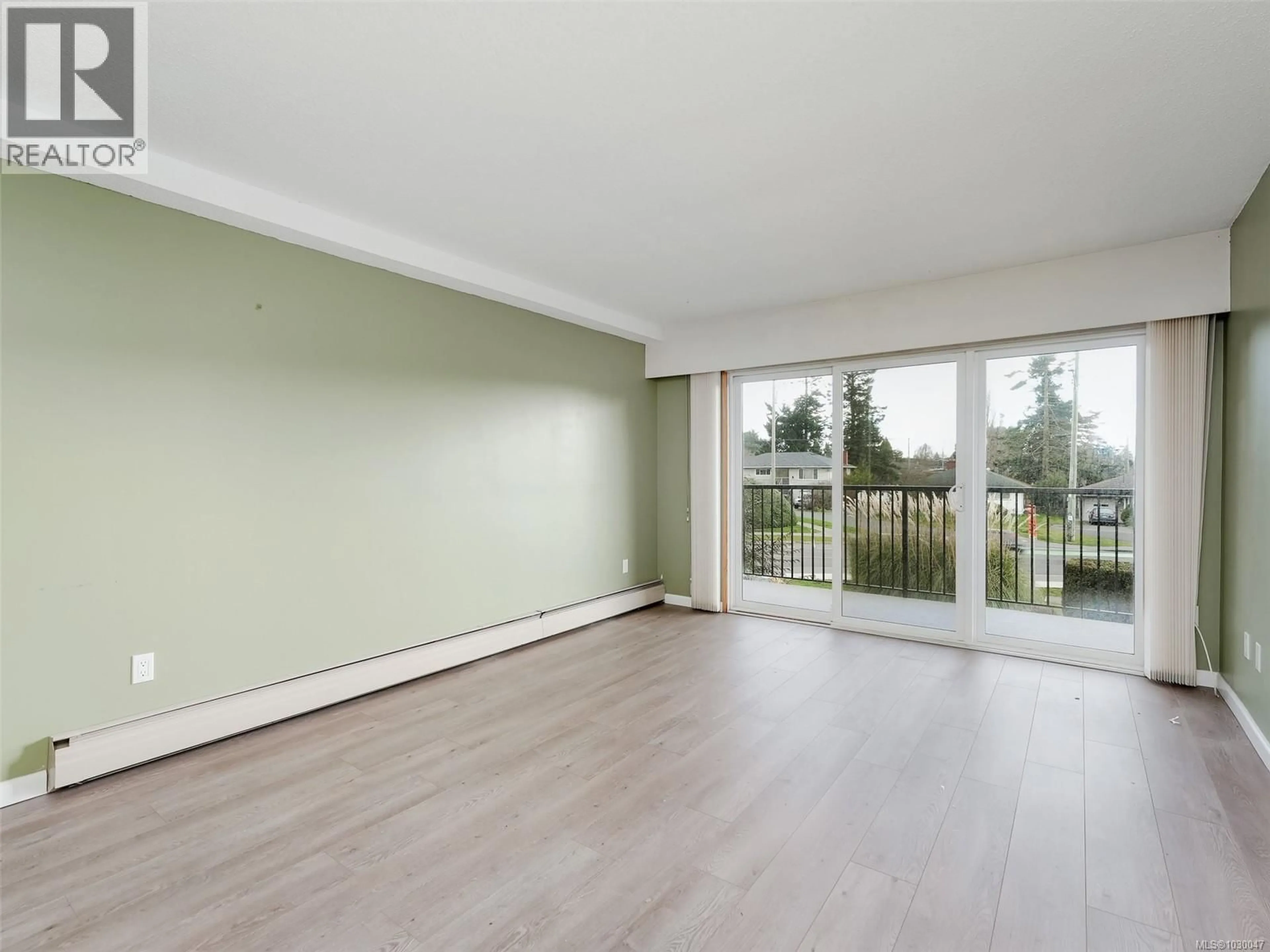 A pic of a room for 120 - 1680 POPLAR AVENUE, Saanich British Columbia V8P4K7