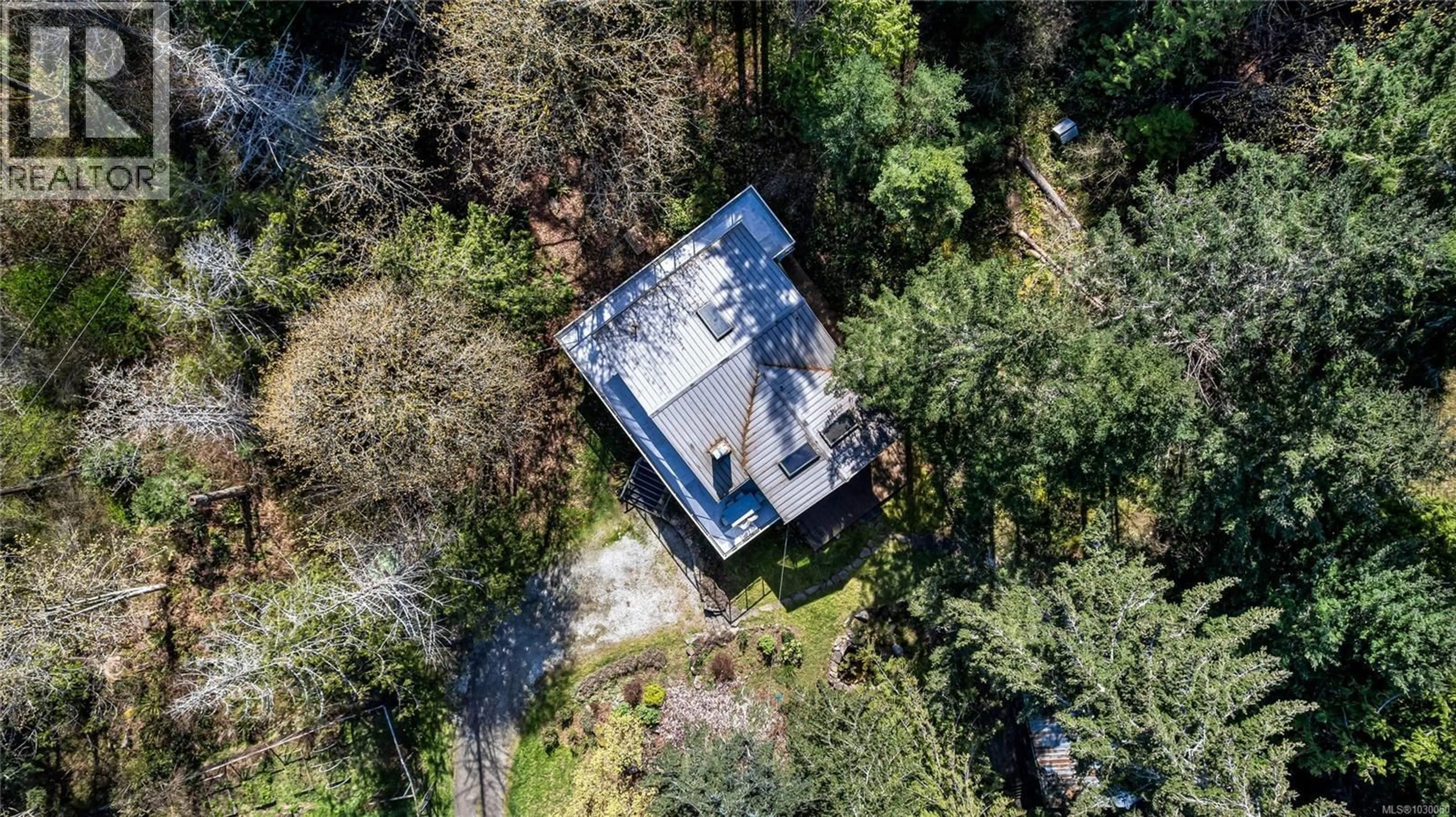 A pic from outside/outdoor area/front of a property/back of a property/a pic from drone, unknown for 2083 NORTH END ROAD, Salt Spring British Columbia V8K1E1