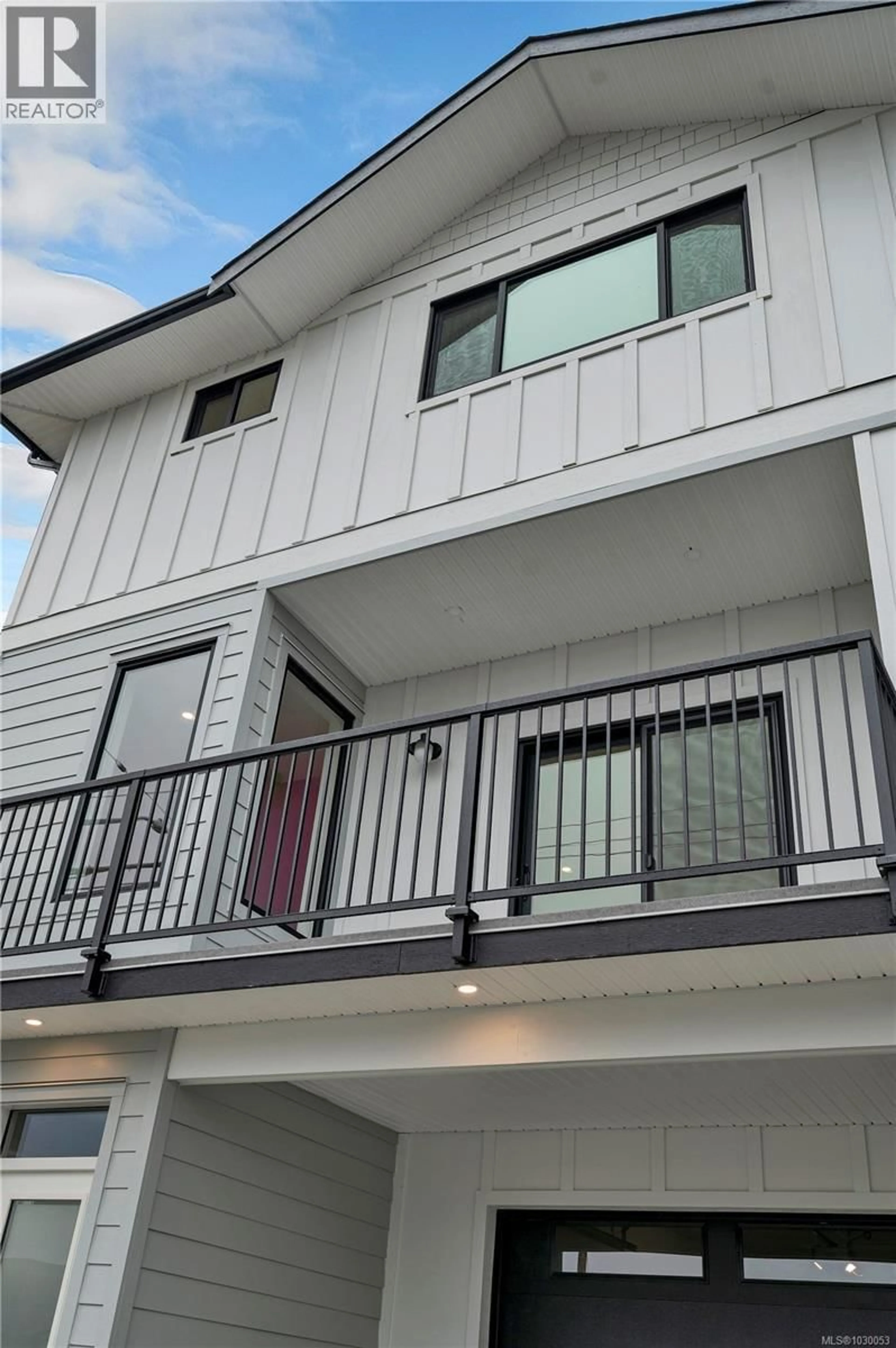 Home with vinyl exterior material, unknown for 2022A GALERNO ROAD, Campbell River British Columbia V9W0A2