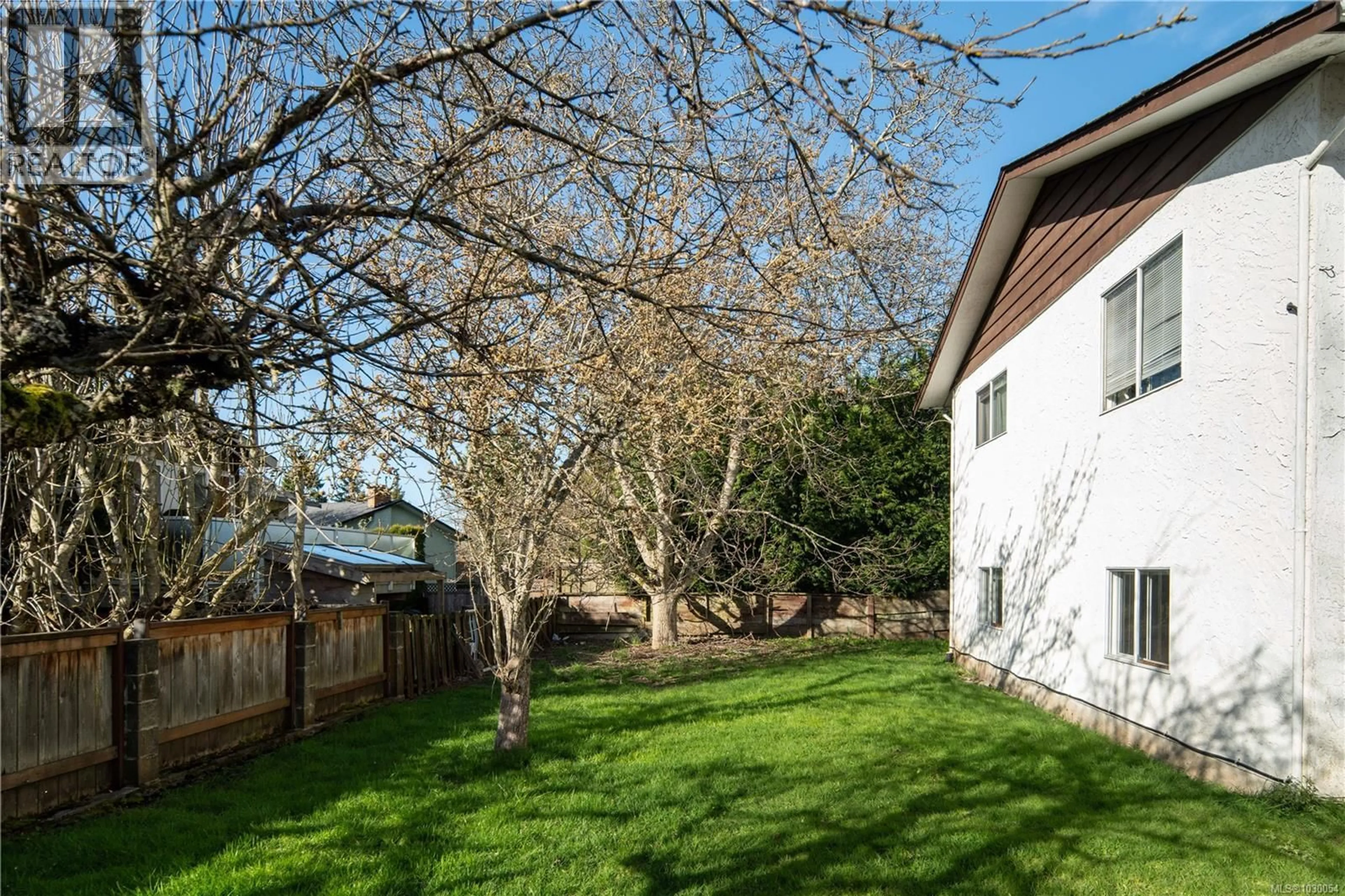 Patio, street for 1619 LONGACRE DRIVE, Saanich British Columbia V8W3W3