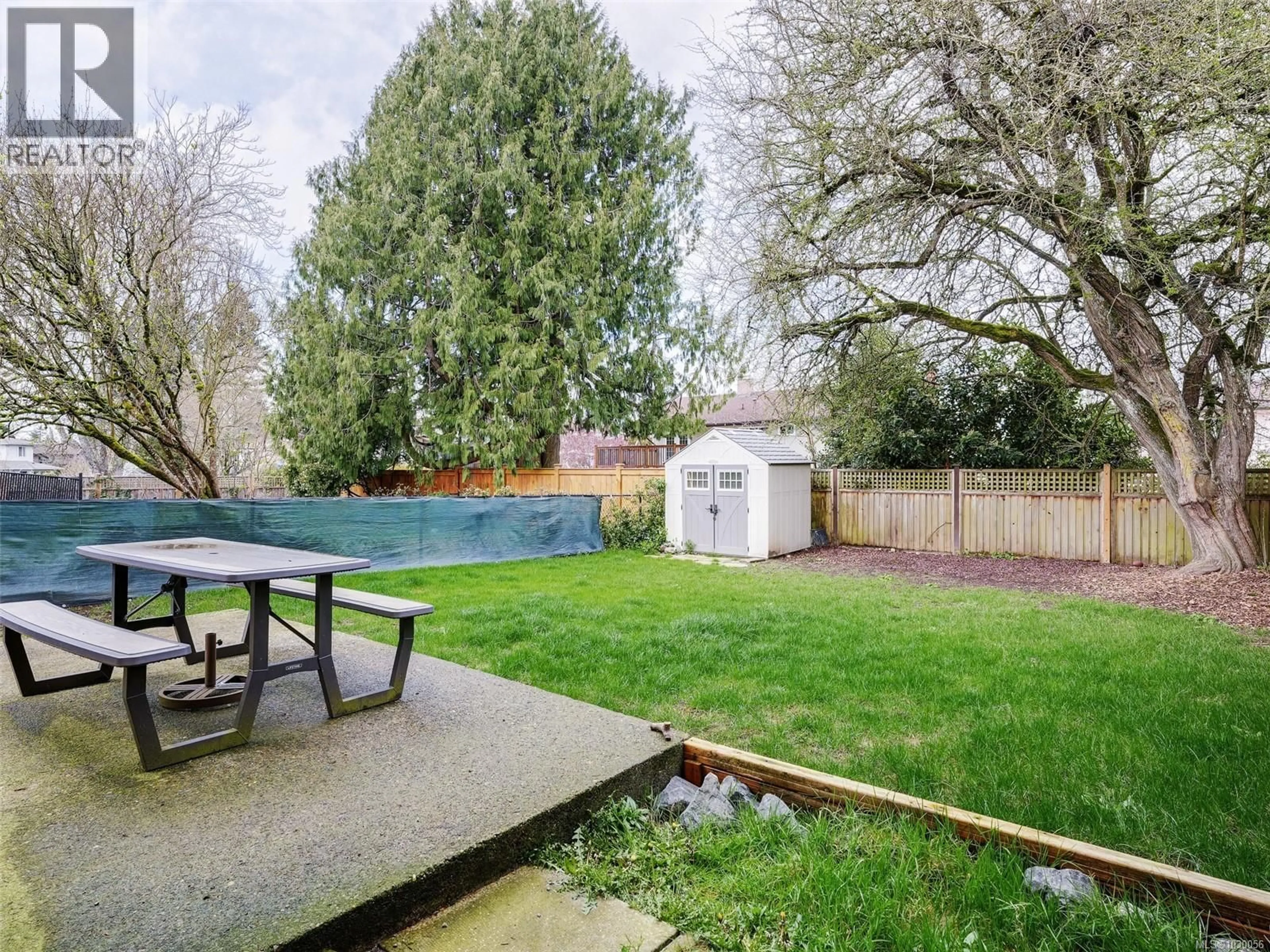 Patio, unknown for 2035 MELVILLE DRIVE, Sidney British Columbia V0R1S1