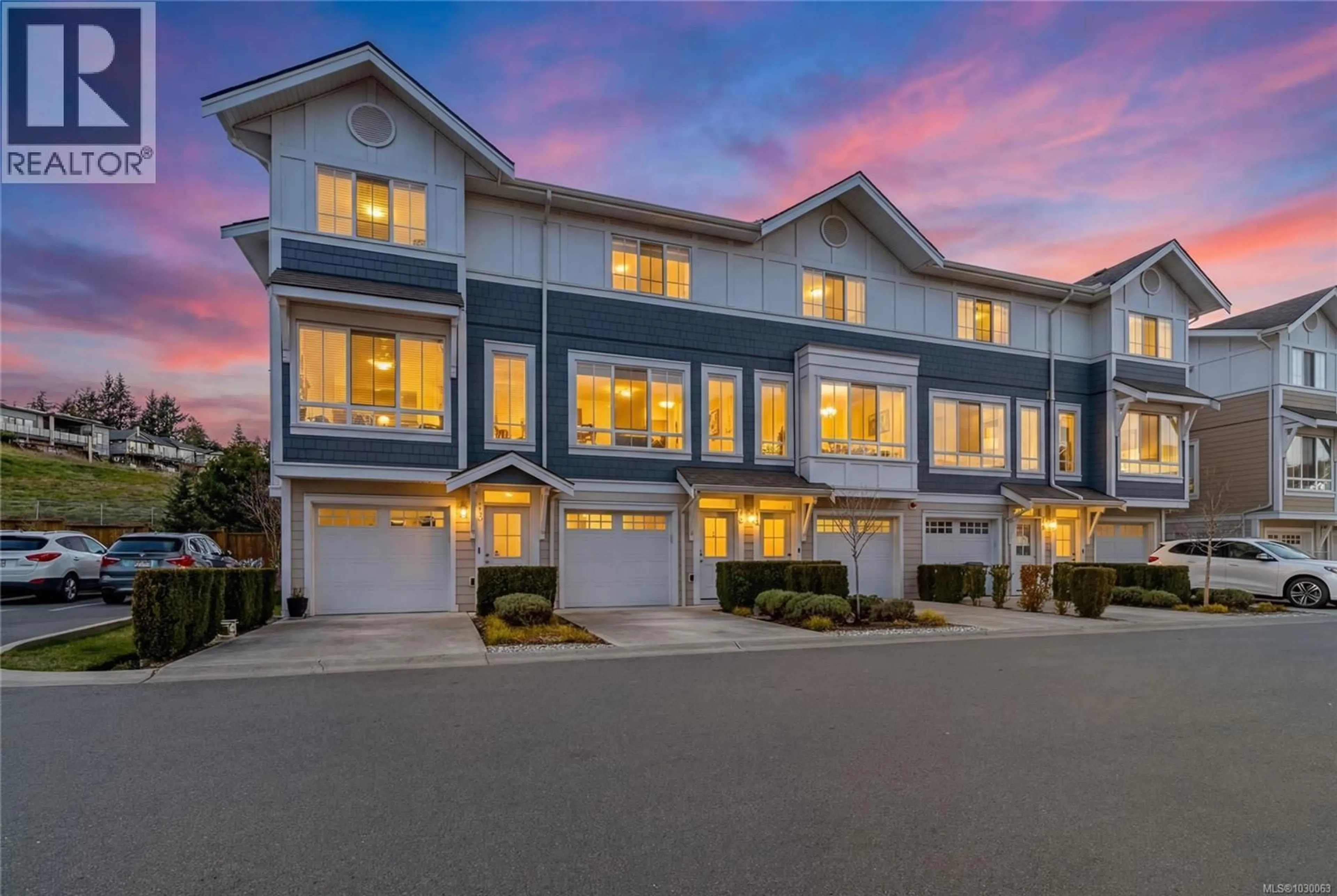 Home with vinyl exterior material, unknown for 18 - 370 LATORIA BOULEVARD, Colwood British Columbia V9C0N9