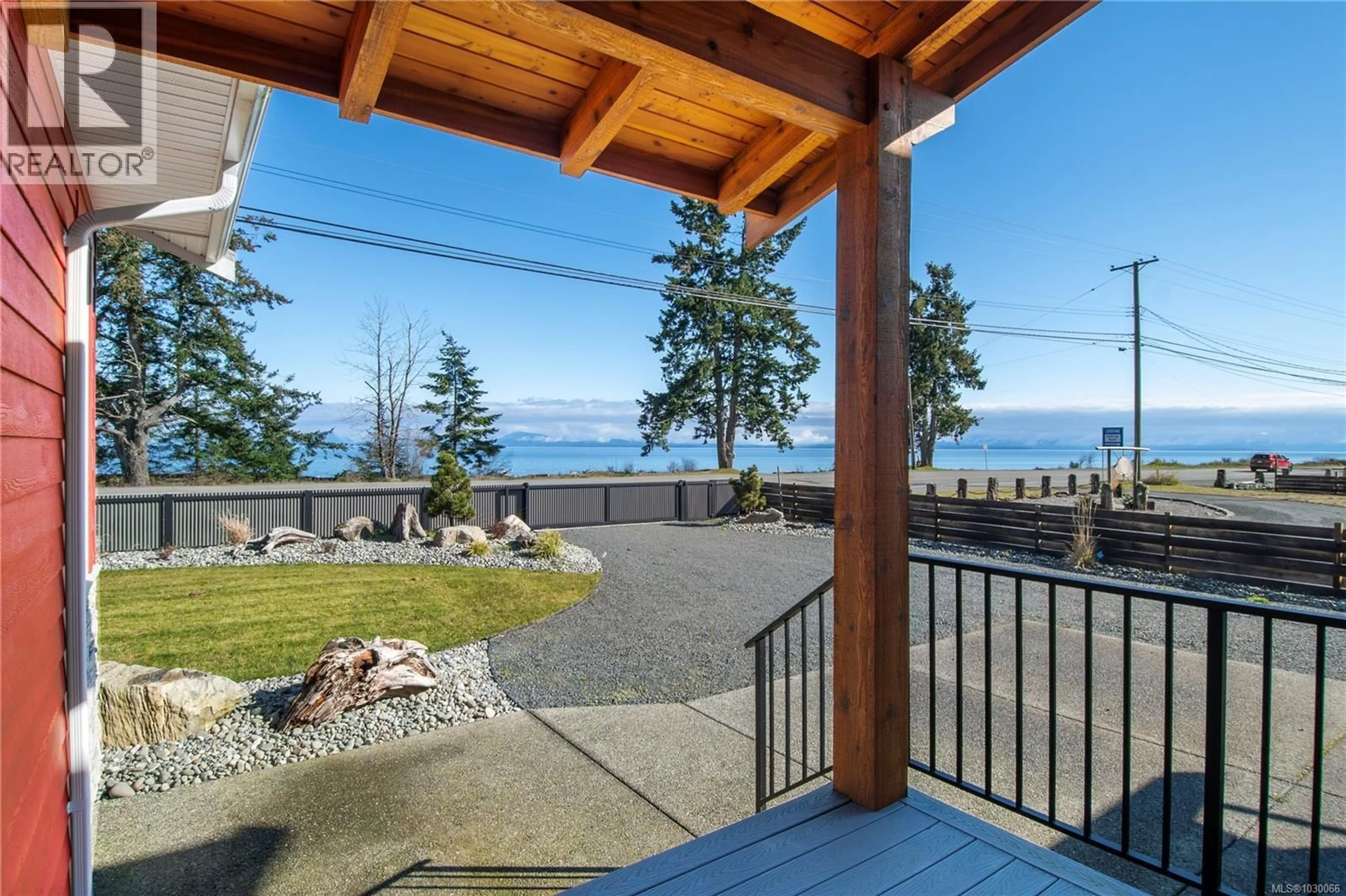 Patio, water/lake/river/ocean view for 4341 ISLAND HIGHWAY SOUTH, Campbell River British Columbia V9H1B7