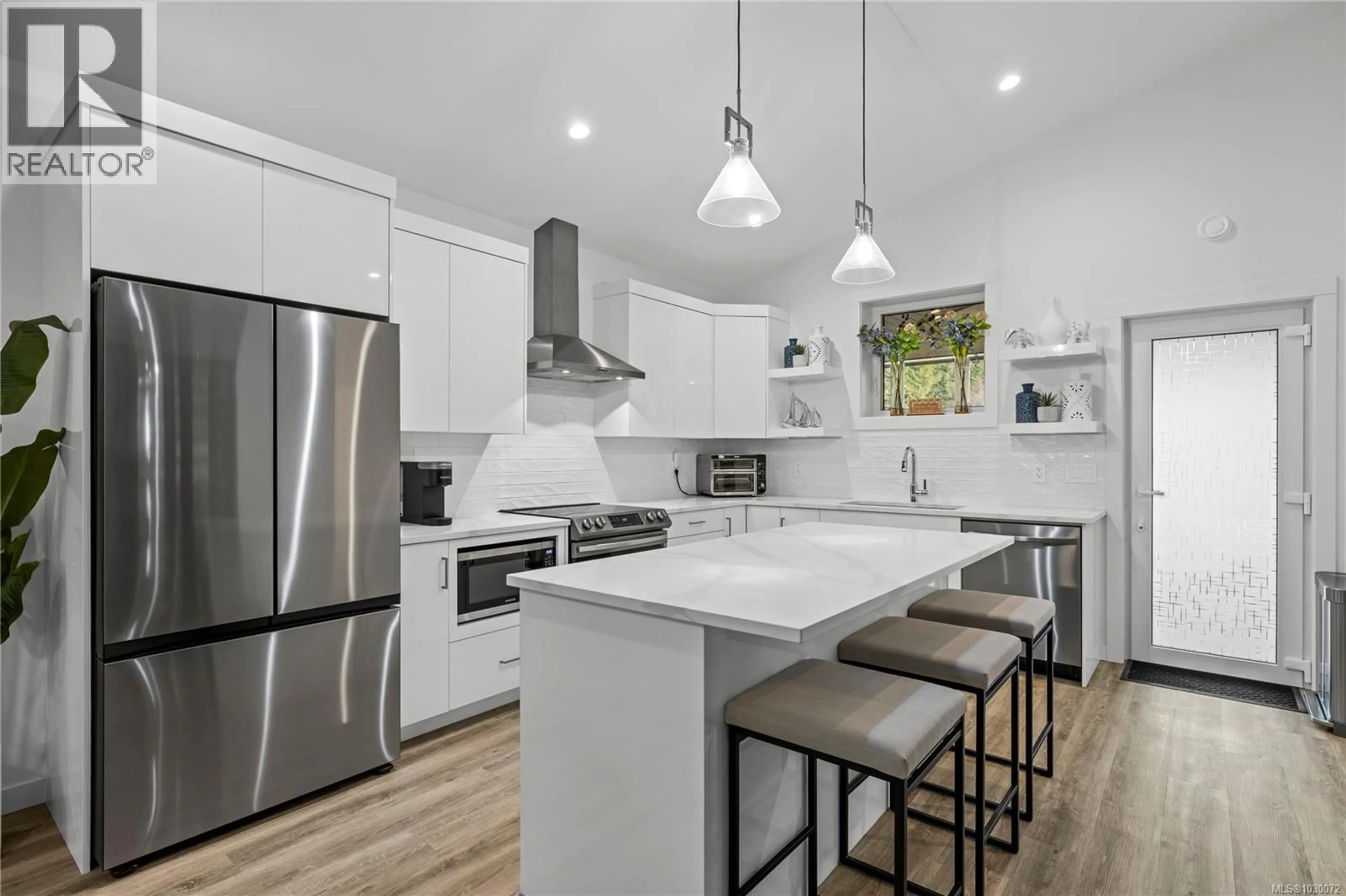 Unknown for 9 - 3025 ROYSTON ROAD, Cumberland British Columbia V0R1S0