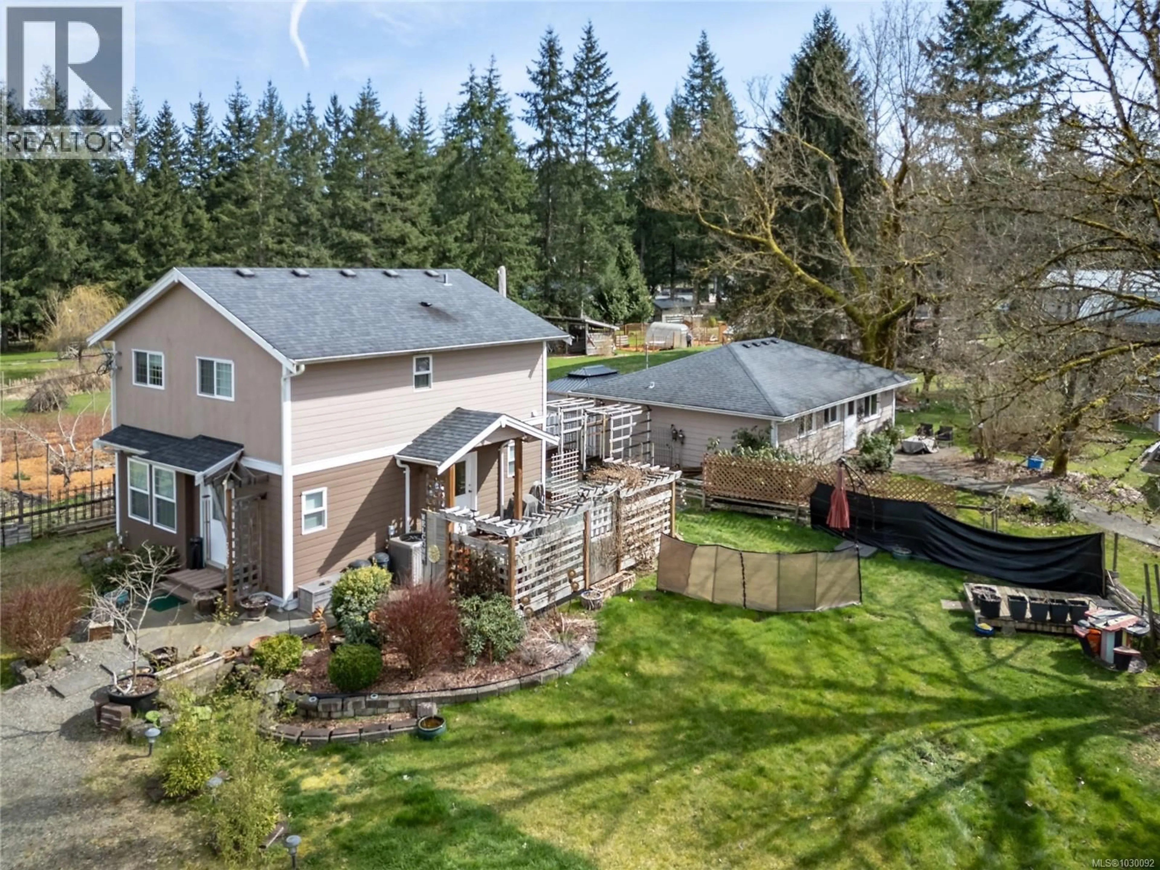 A pic from outside/outdoor area/front of a property/back of a property/a pic from drone, unknown for FAIRVIEW ROAD, Black Creek British Columbia V9J1G5