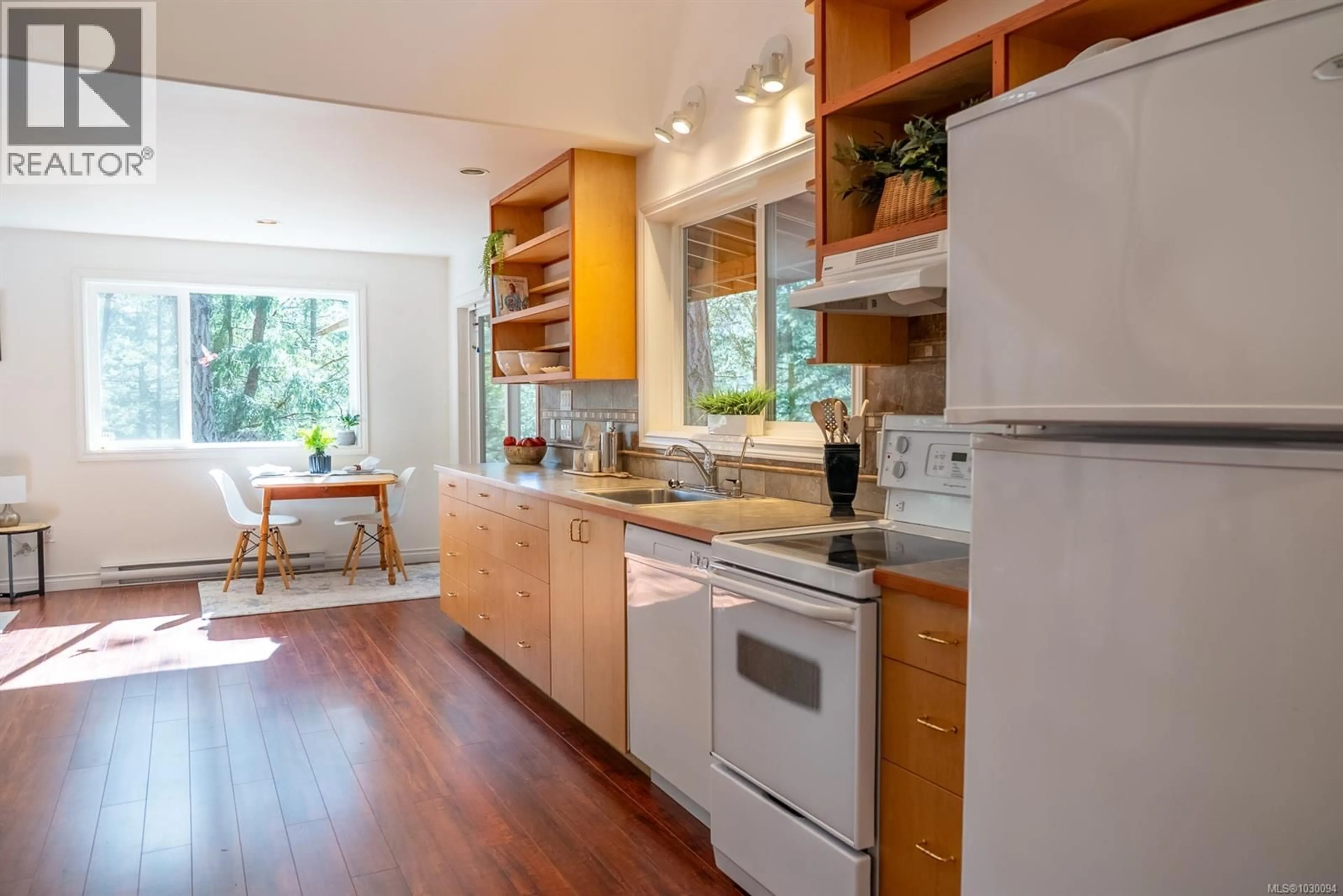 Unknown for 9868 CASTLE ROAD, Pender Island British Columbia V0N2M3